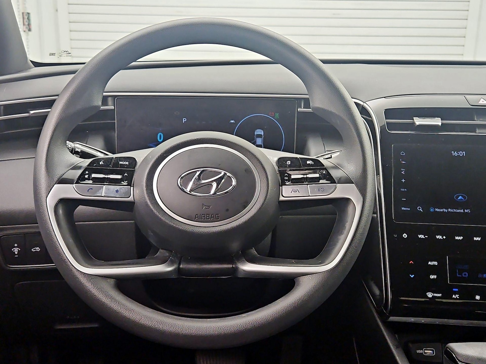 2024 Hyundai Santa Cruz SEL - Photo 11
