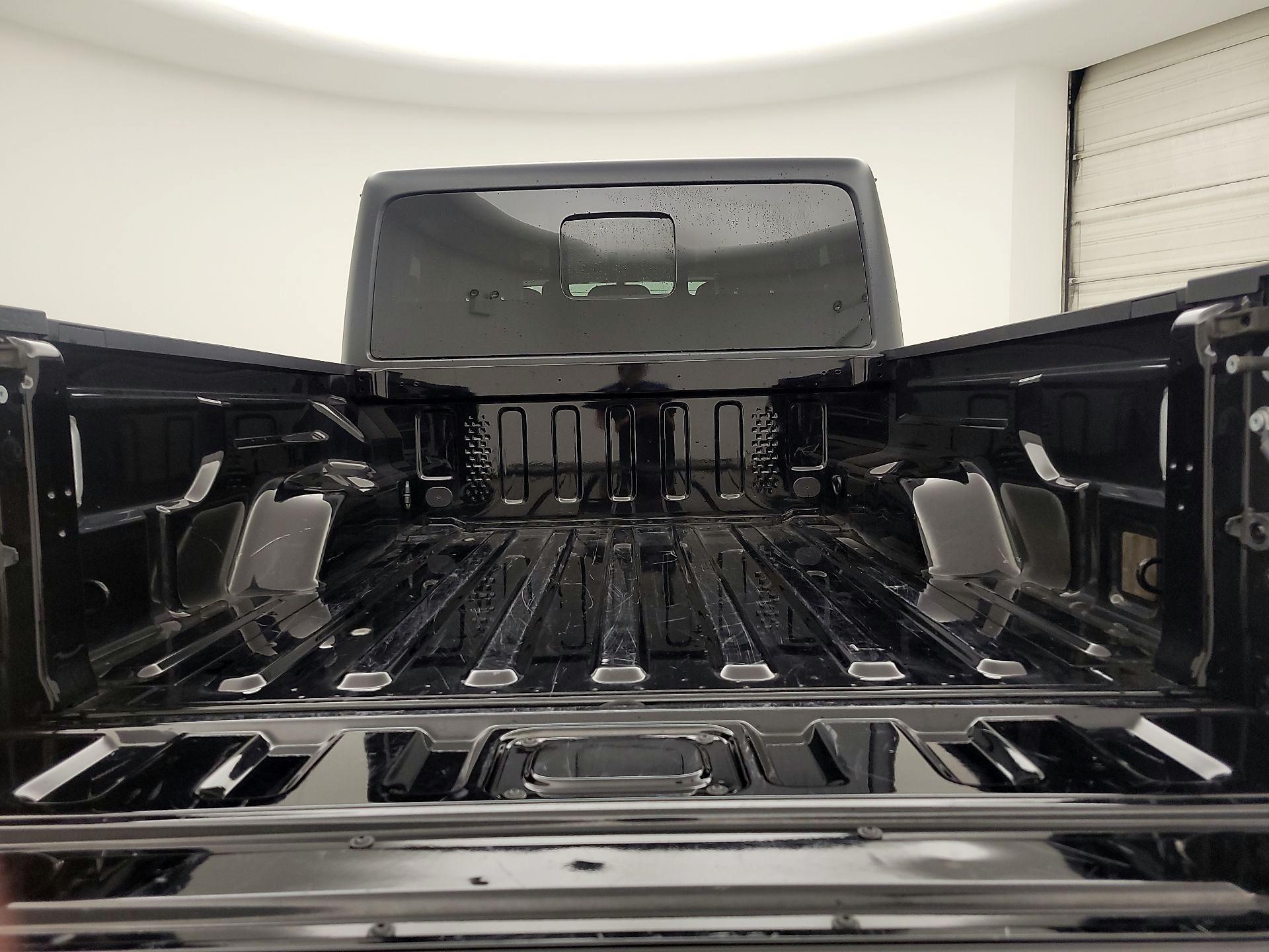 Thumbnail: 2023 Jeep Gladiator - 20