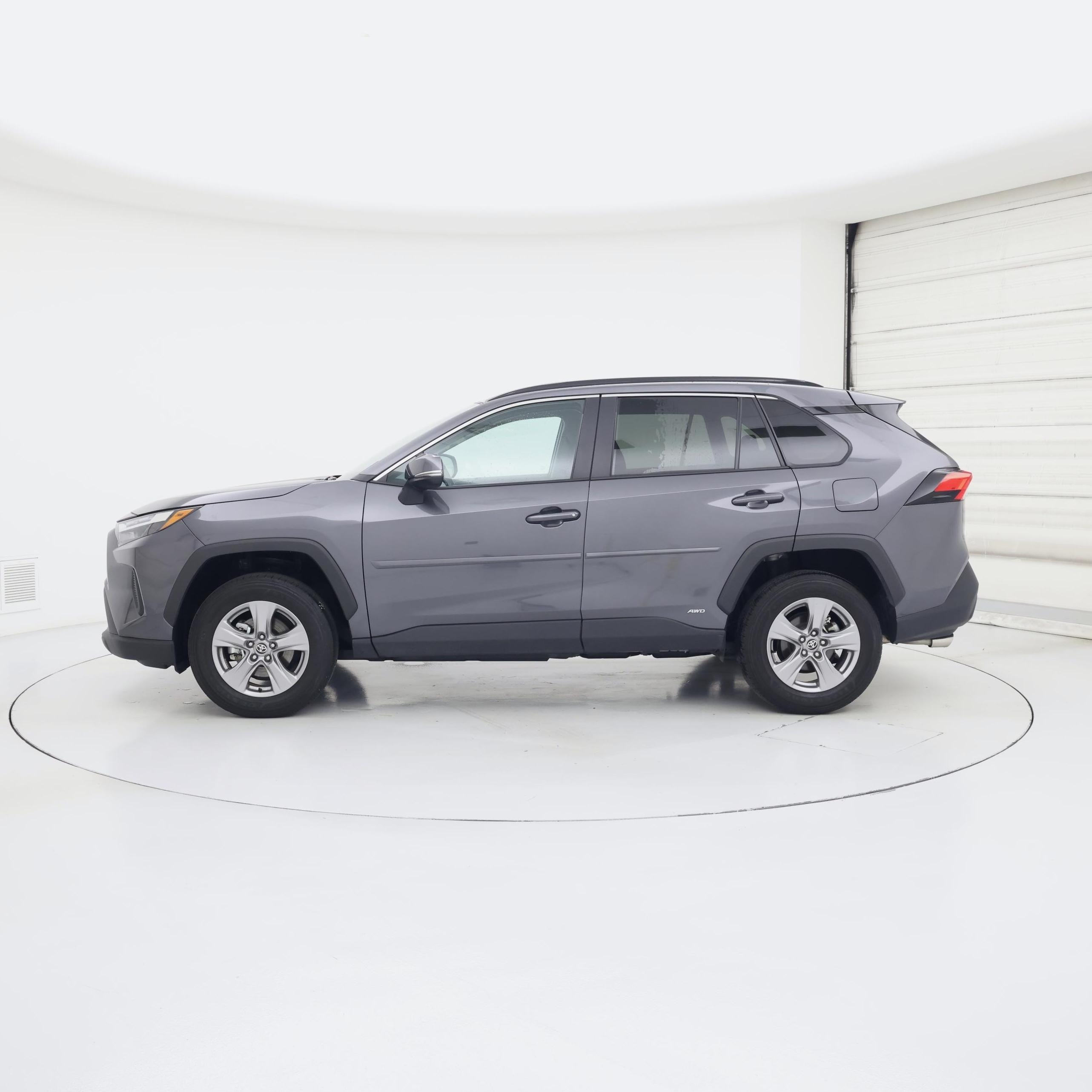 Thumbnail: 2024 Toyota RAV4 - 3