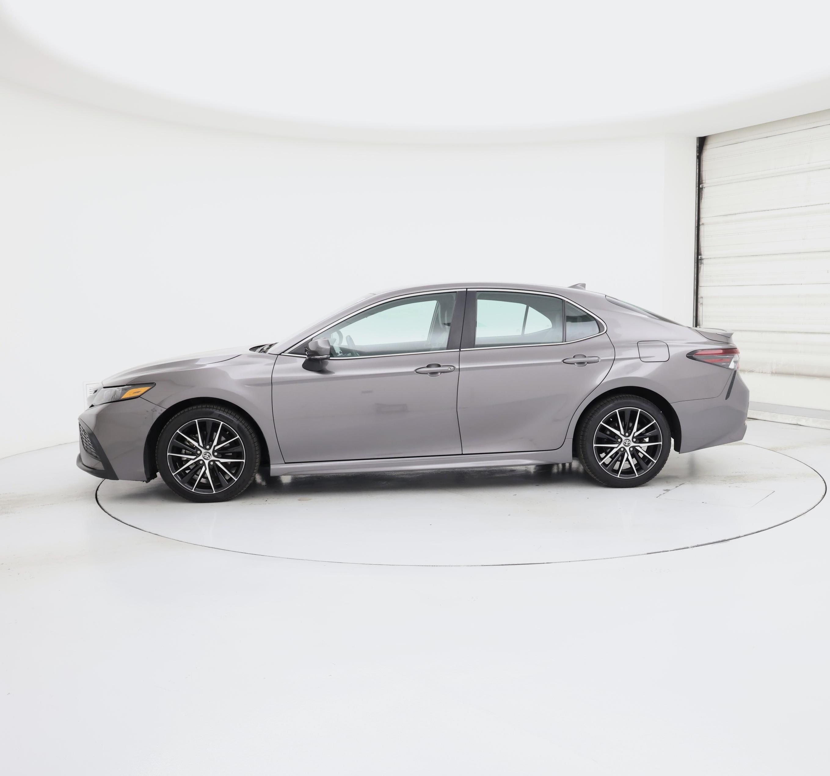 Thumbnail: 2024 Toyota Camry - 3