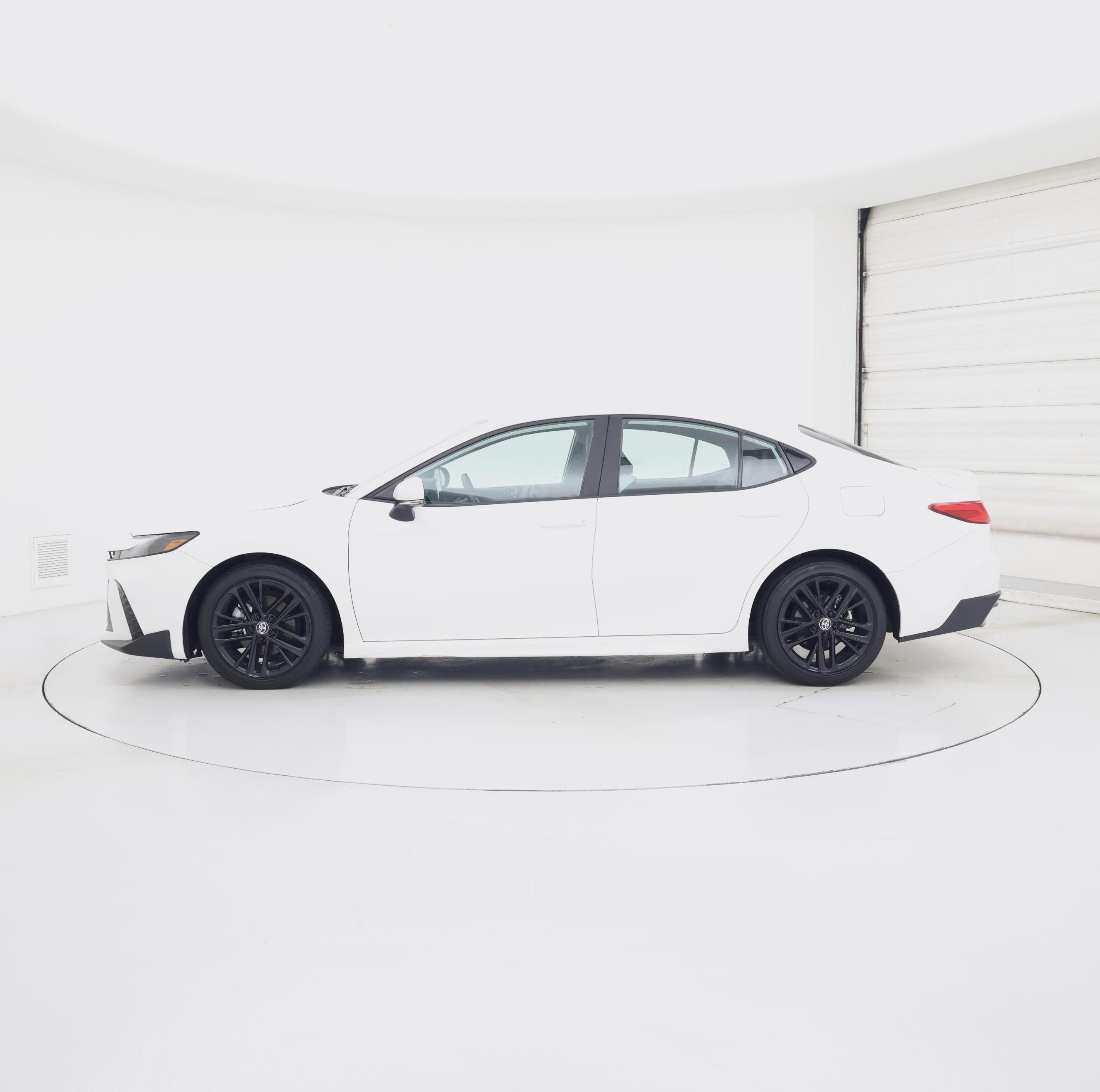 Thumbnail: 2025 Toyota Camry - 3