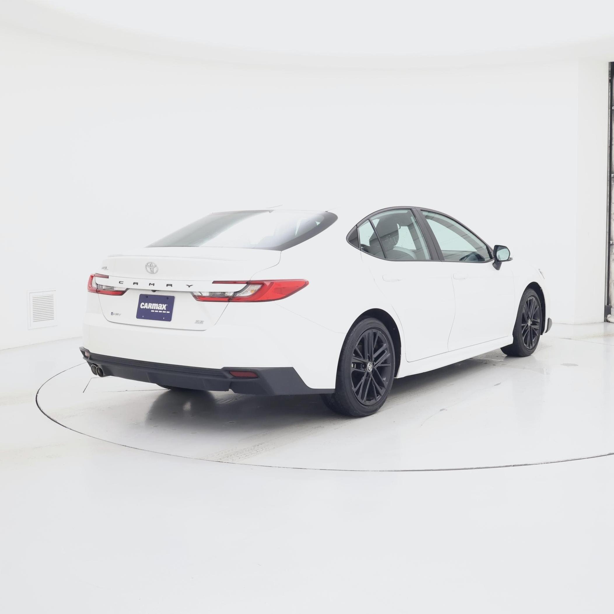 Thumbnail: 2025 Toyota Camry - 8