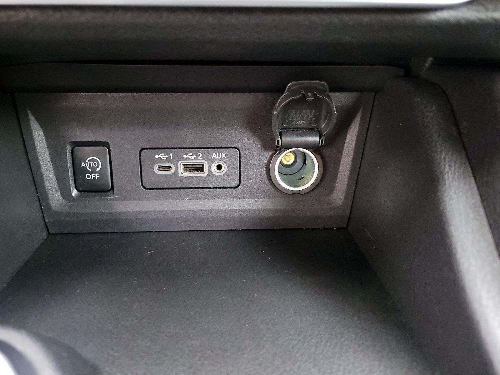 2024 Nissan Sentra SV - Photo 19