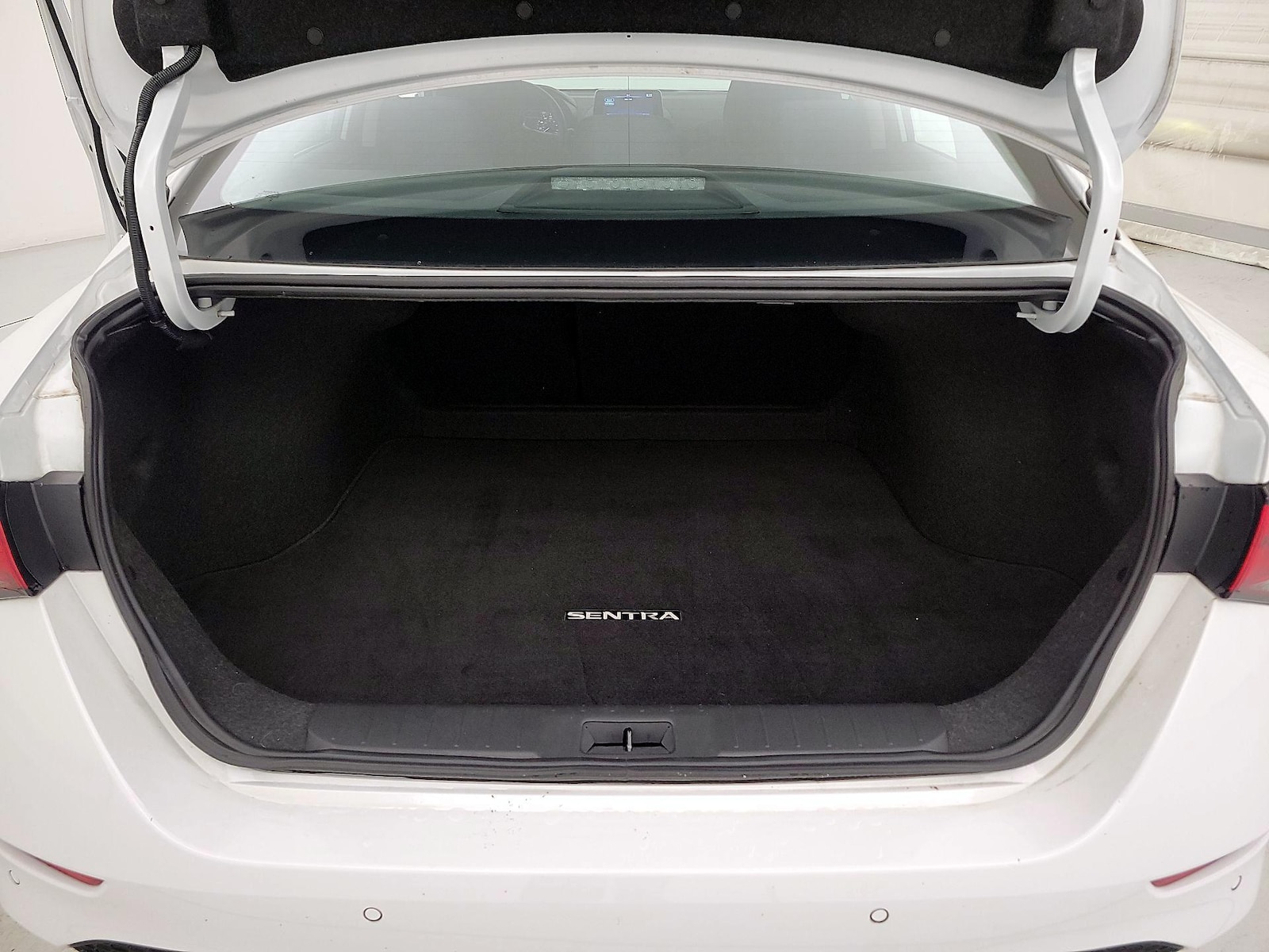 2024 Nissan Sentra SV - Photo 21