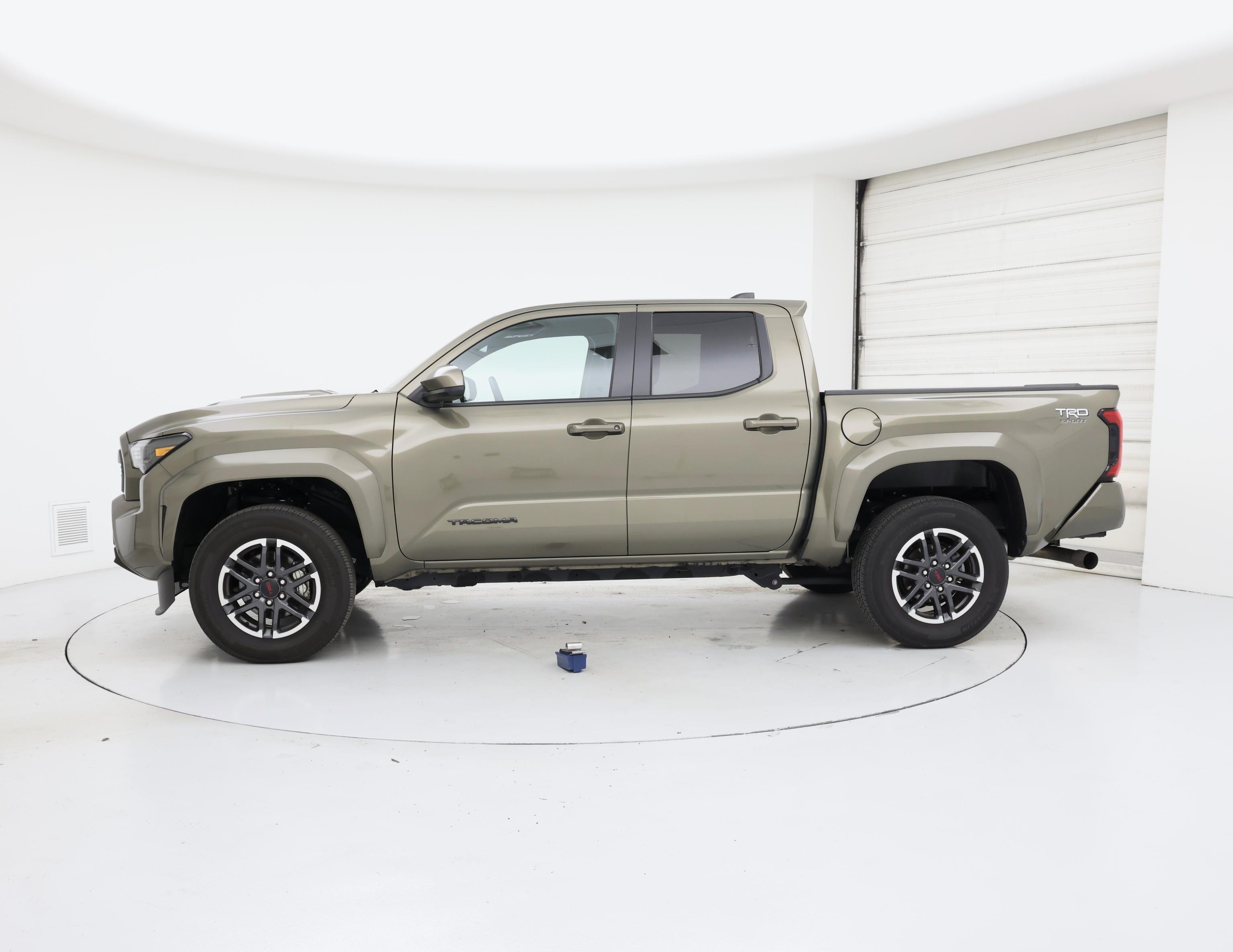 Thumbnail: 2025 Toyota Tacoma - 3