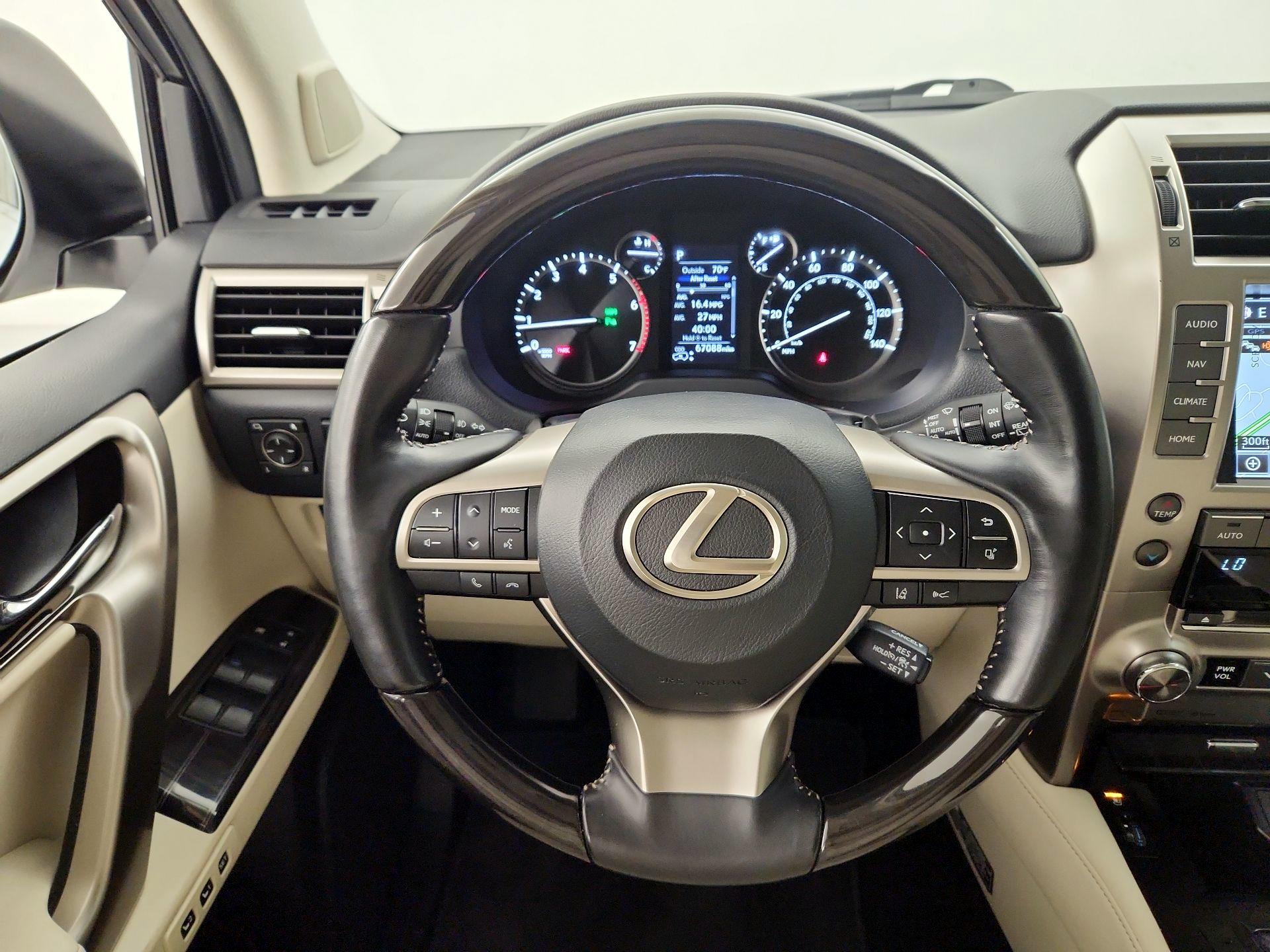Thumbnail: 2021 Lexus GX - 10