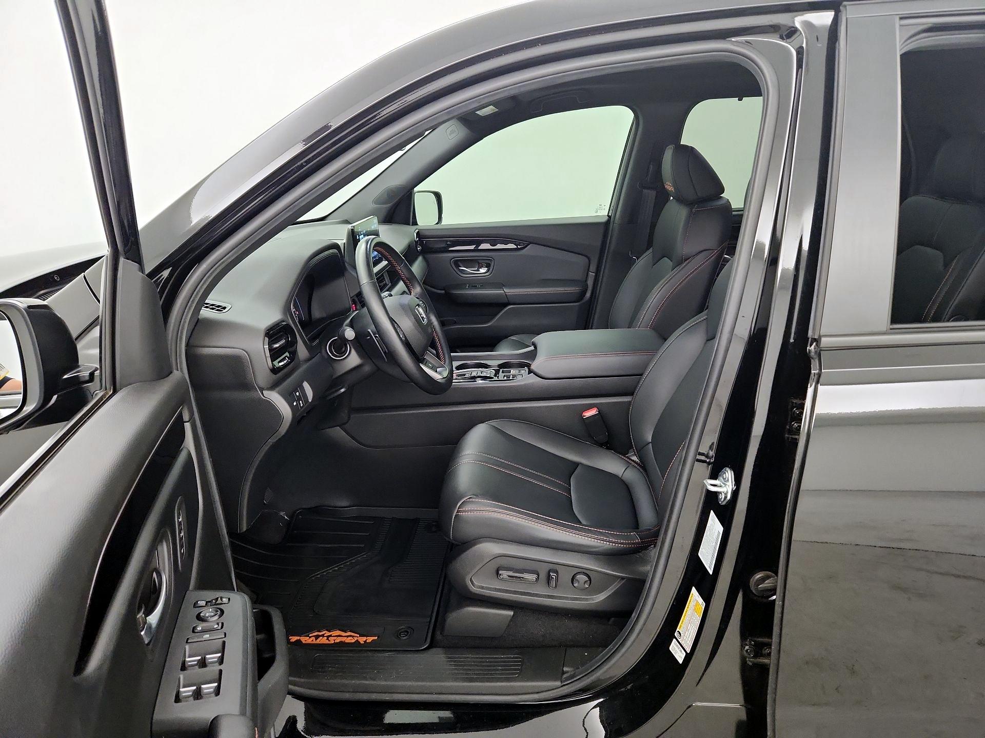 Thumbnail: 2025 Honda Pilot - 11