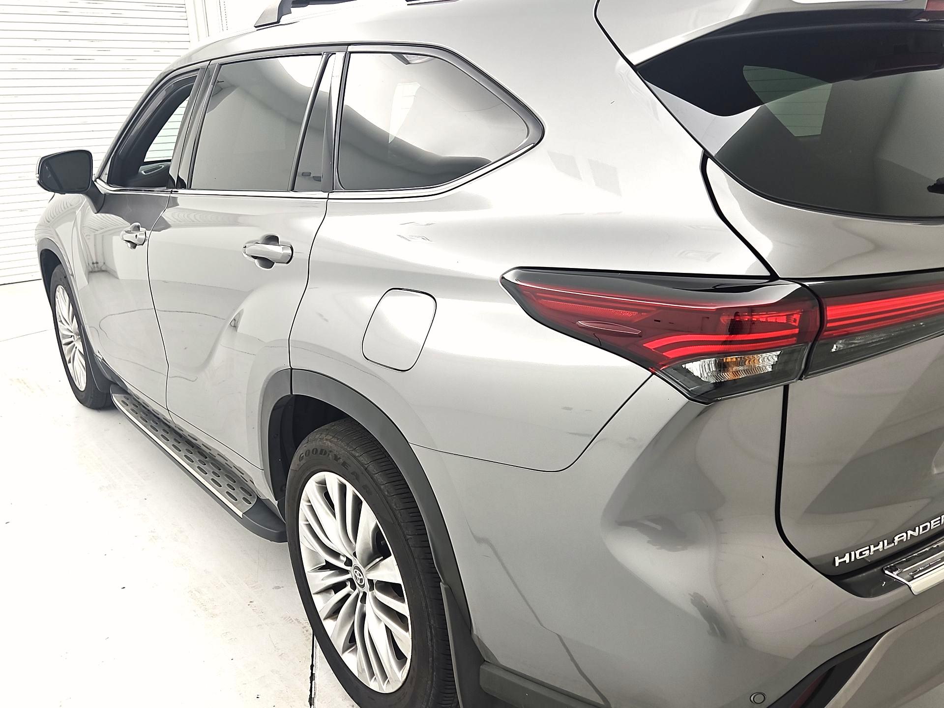 Thumbnail: 2025 Toyota Highlander - 7
