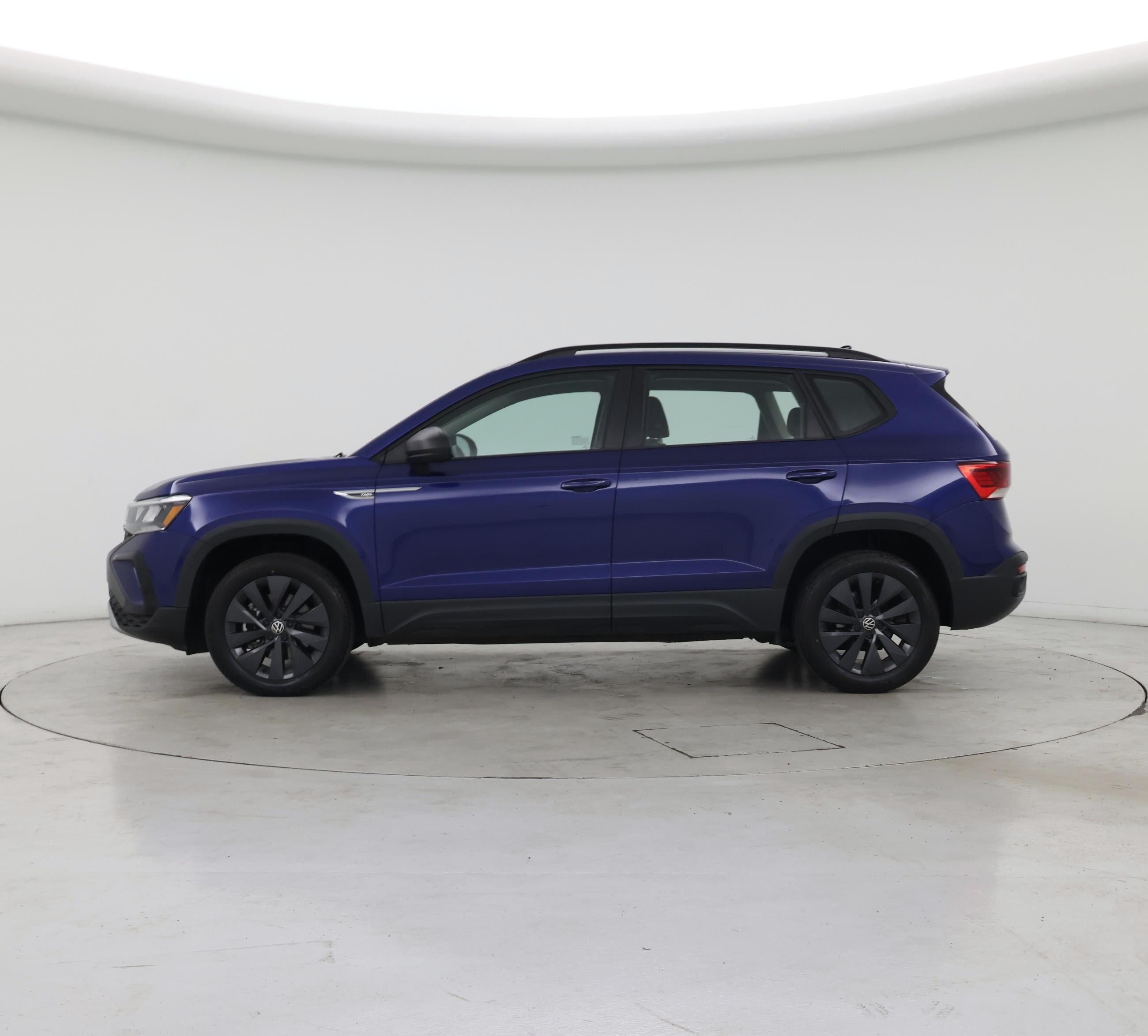 Thumbnail: 2024 Volkswagen Taos - 3