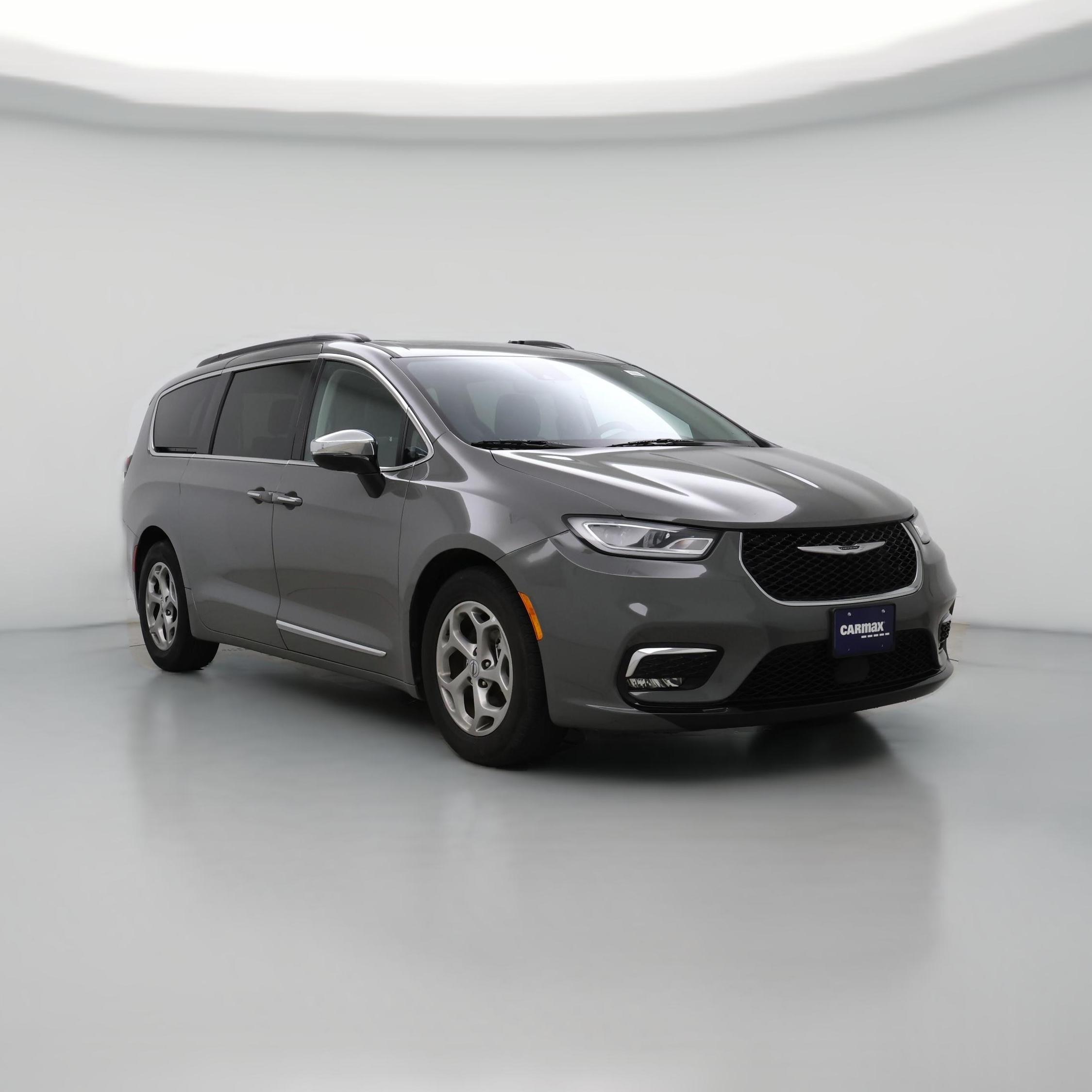 Thumbnail: 2023 Chrysler Pacifica - 1