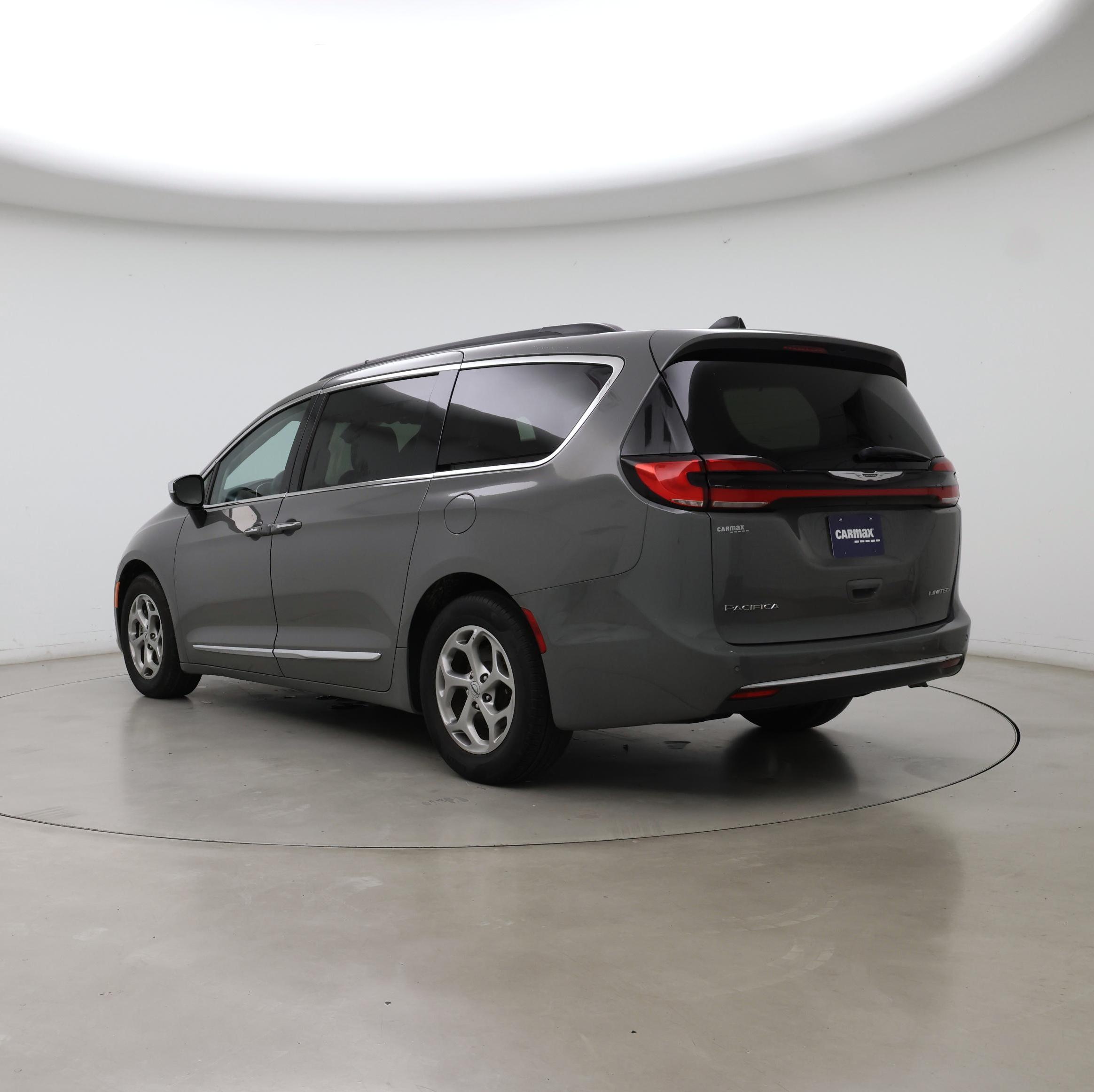 Thumbnail: 2023 Chrysler Pacifica - 2