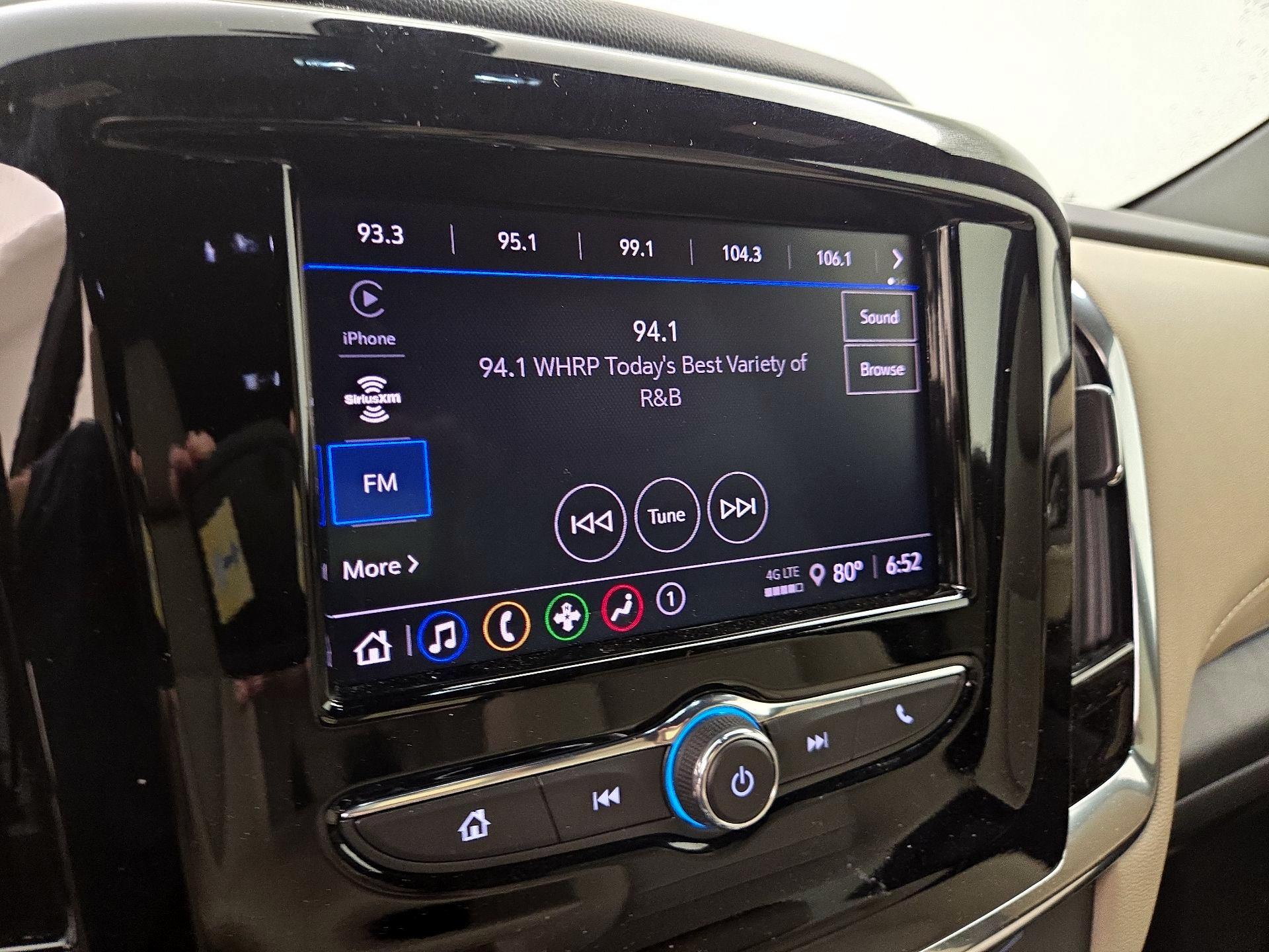 Thumbnail: 2023 Chevrolet Traverse - 15