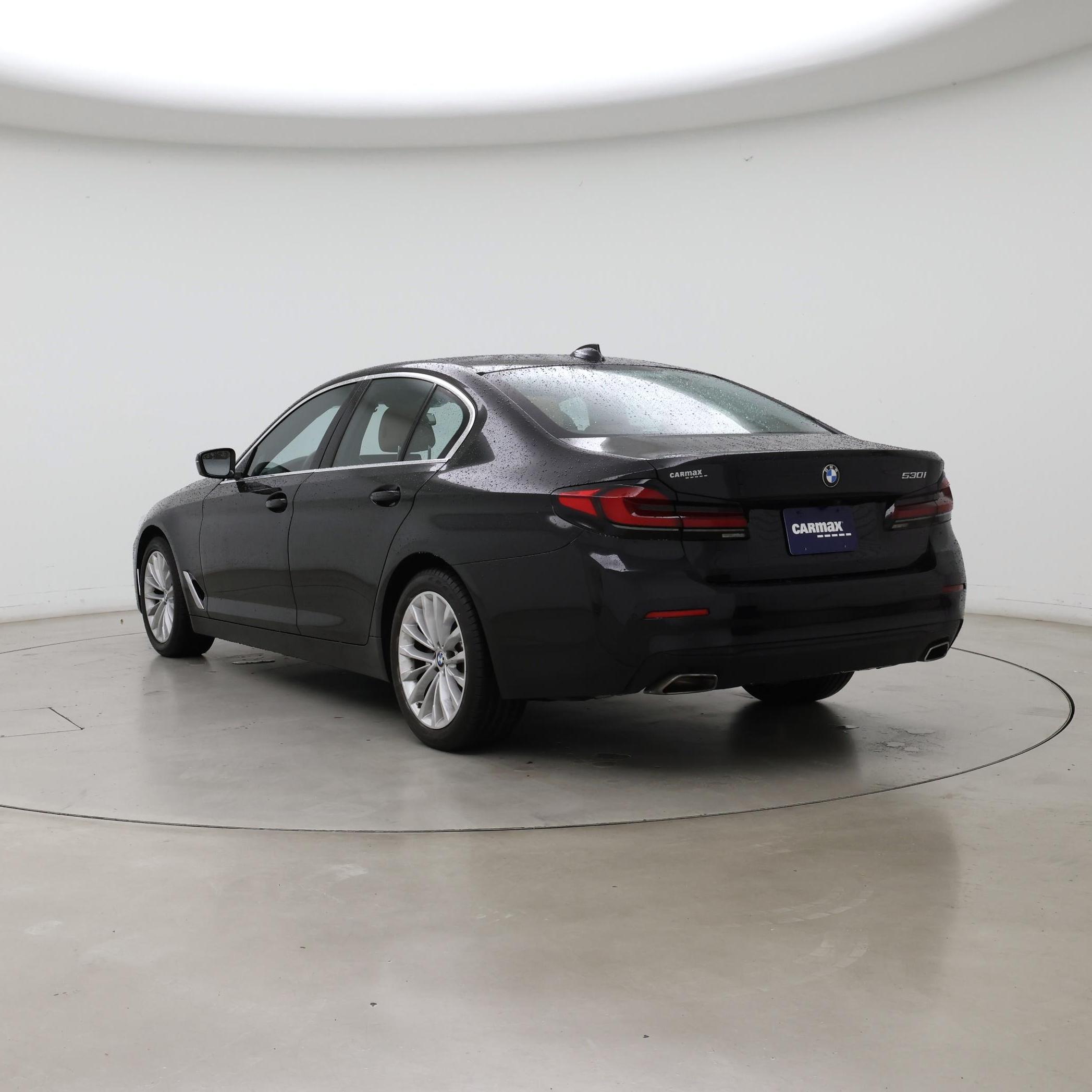 Thumbnail: 2023 BMW 5 Series - 2