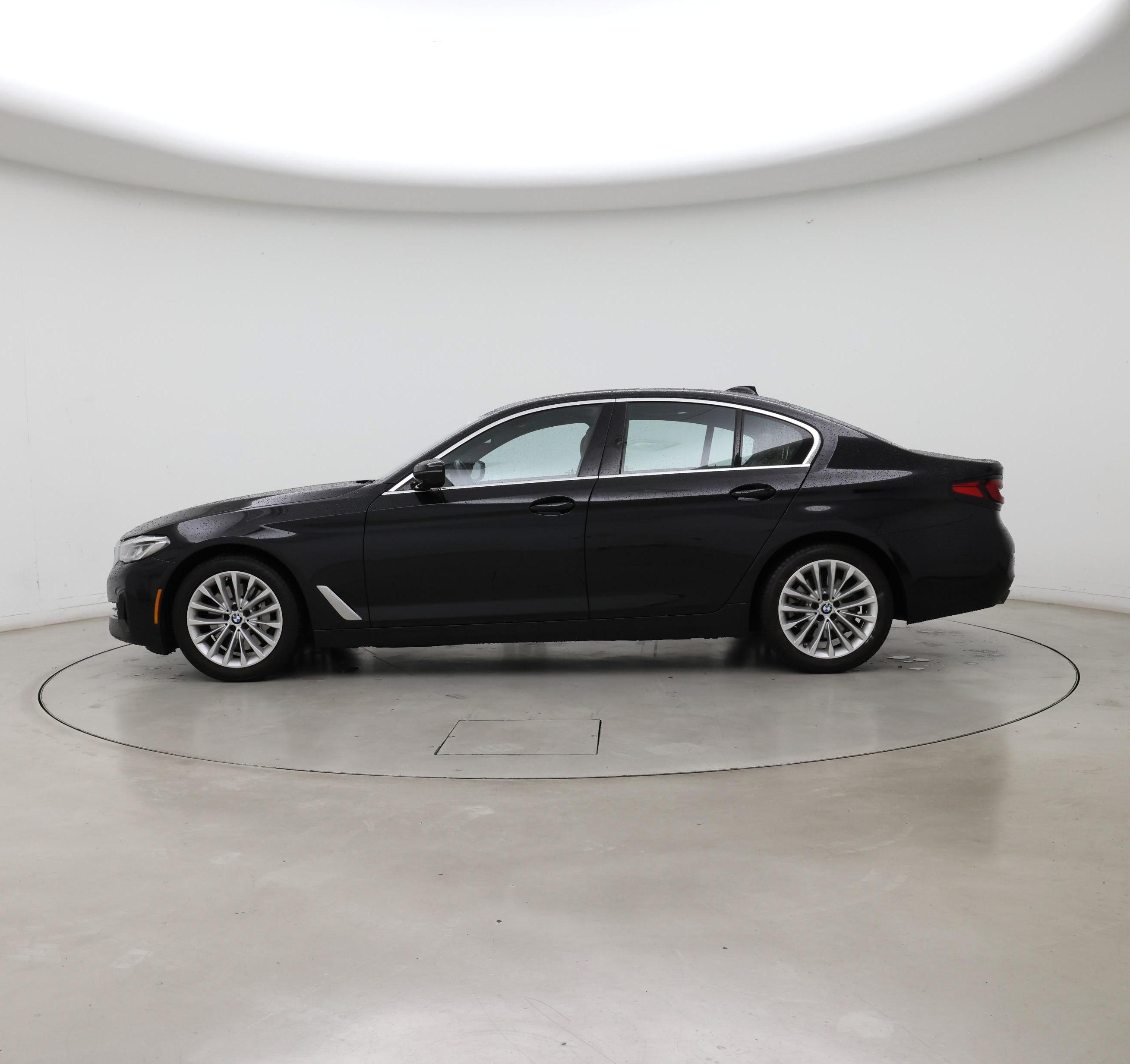 Thumbnail: 2023 BMW 5 Series - 3