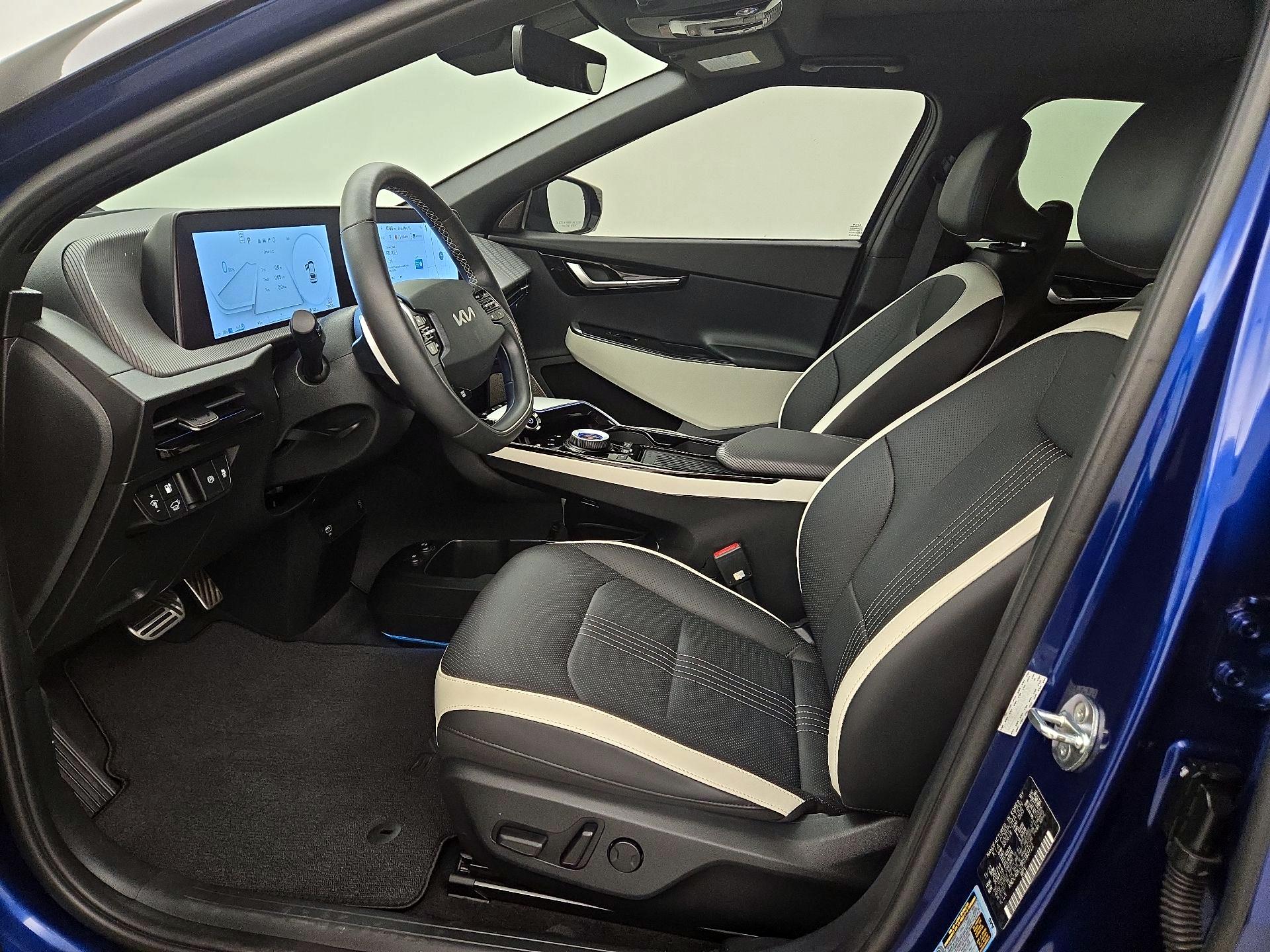 Thumbnail: 2024 Kia EV6 - 11