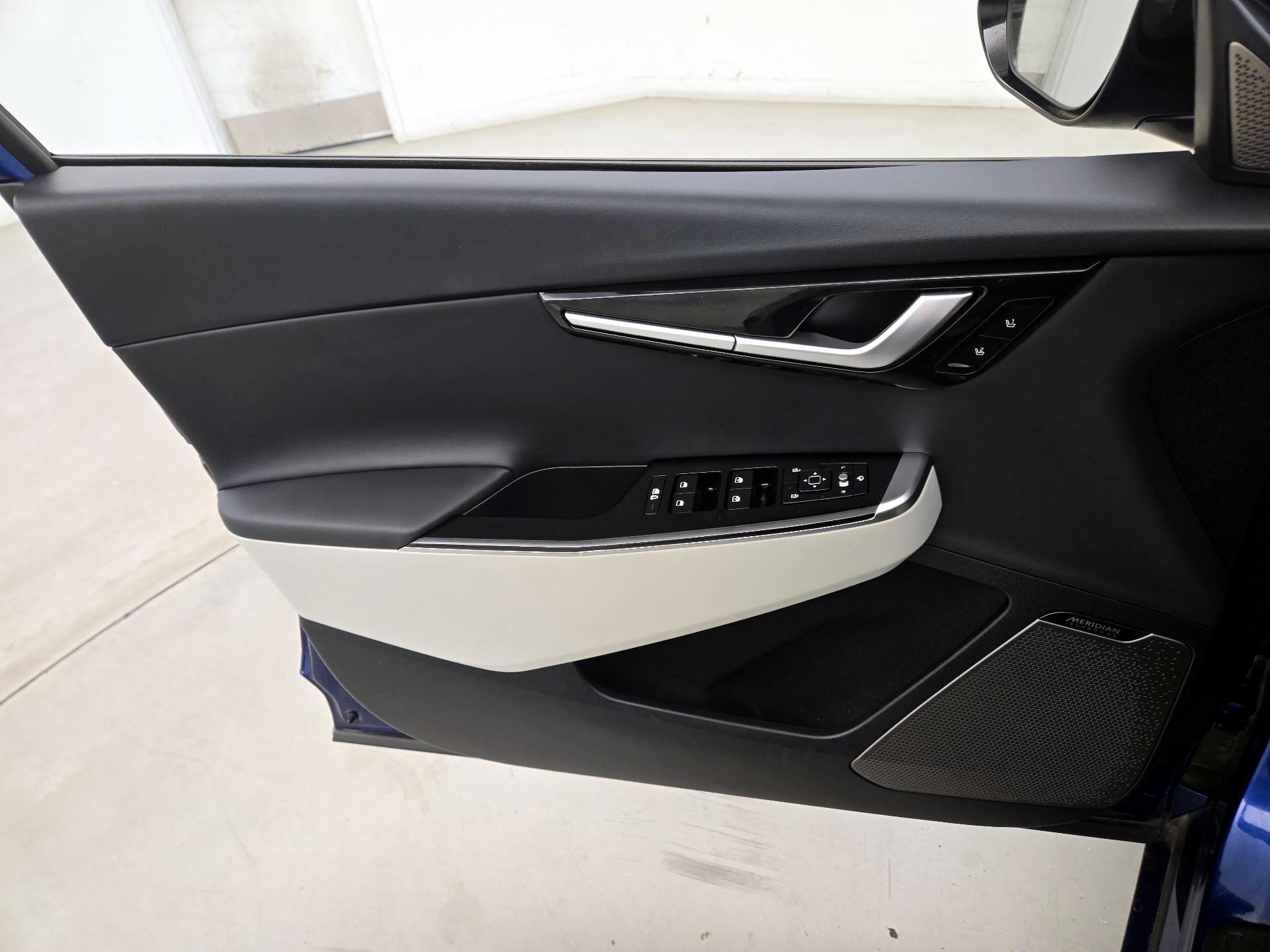Thumbnail: 2024 Kia EV6 - 12