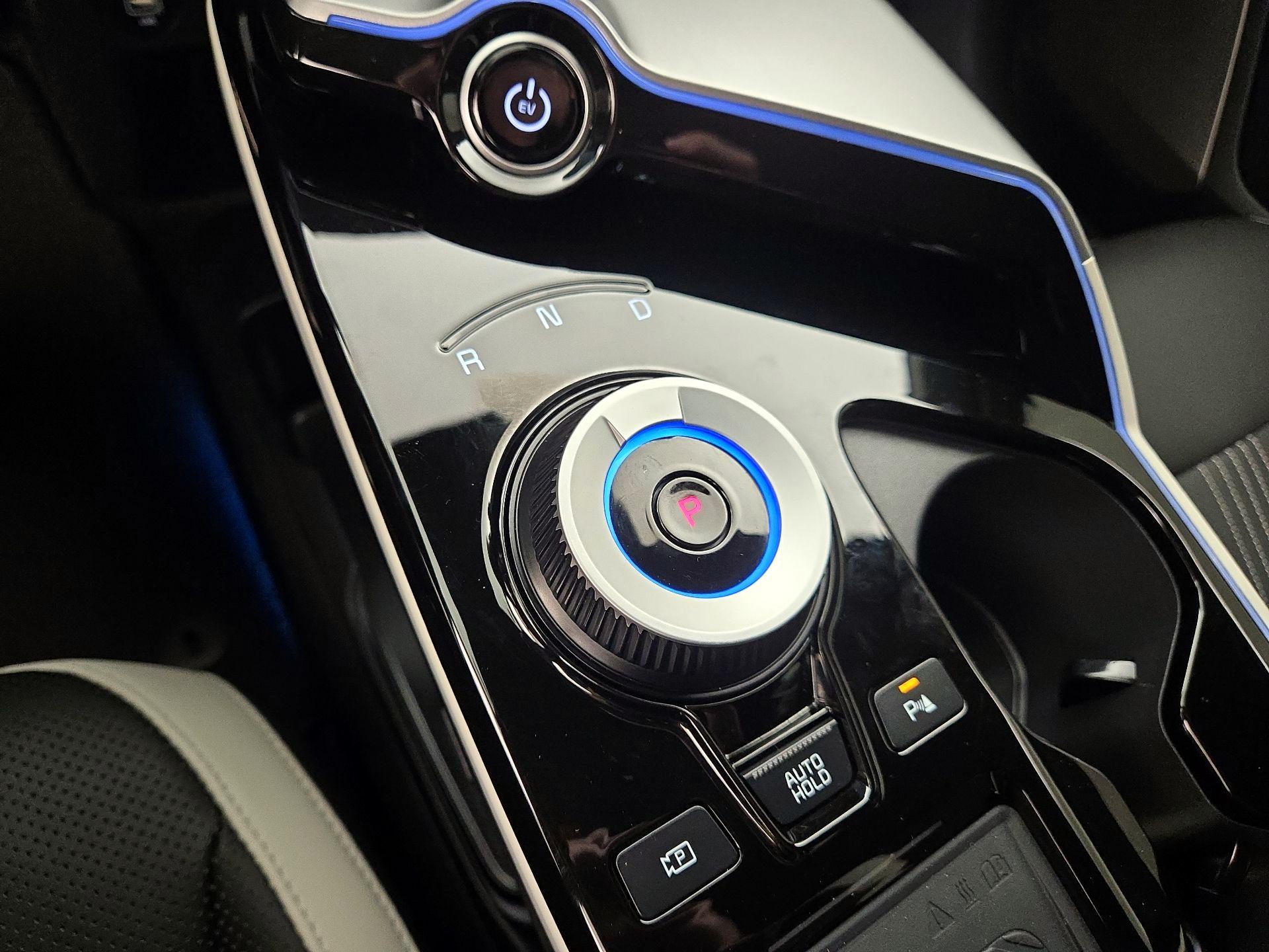 Thumbnail: 2024 Kia EV6 - 17
