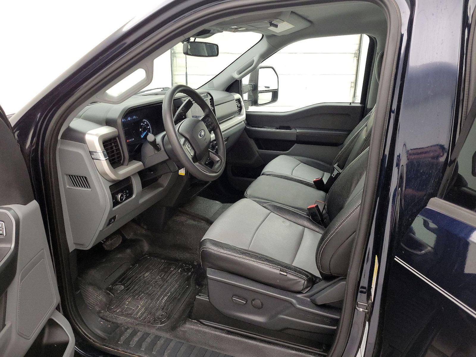 2023 Ford F-350 Super Duty XL - Photo 12