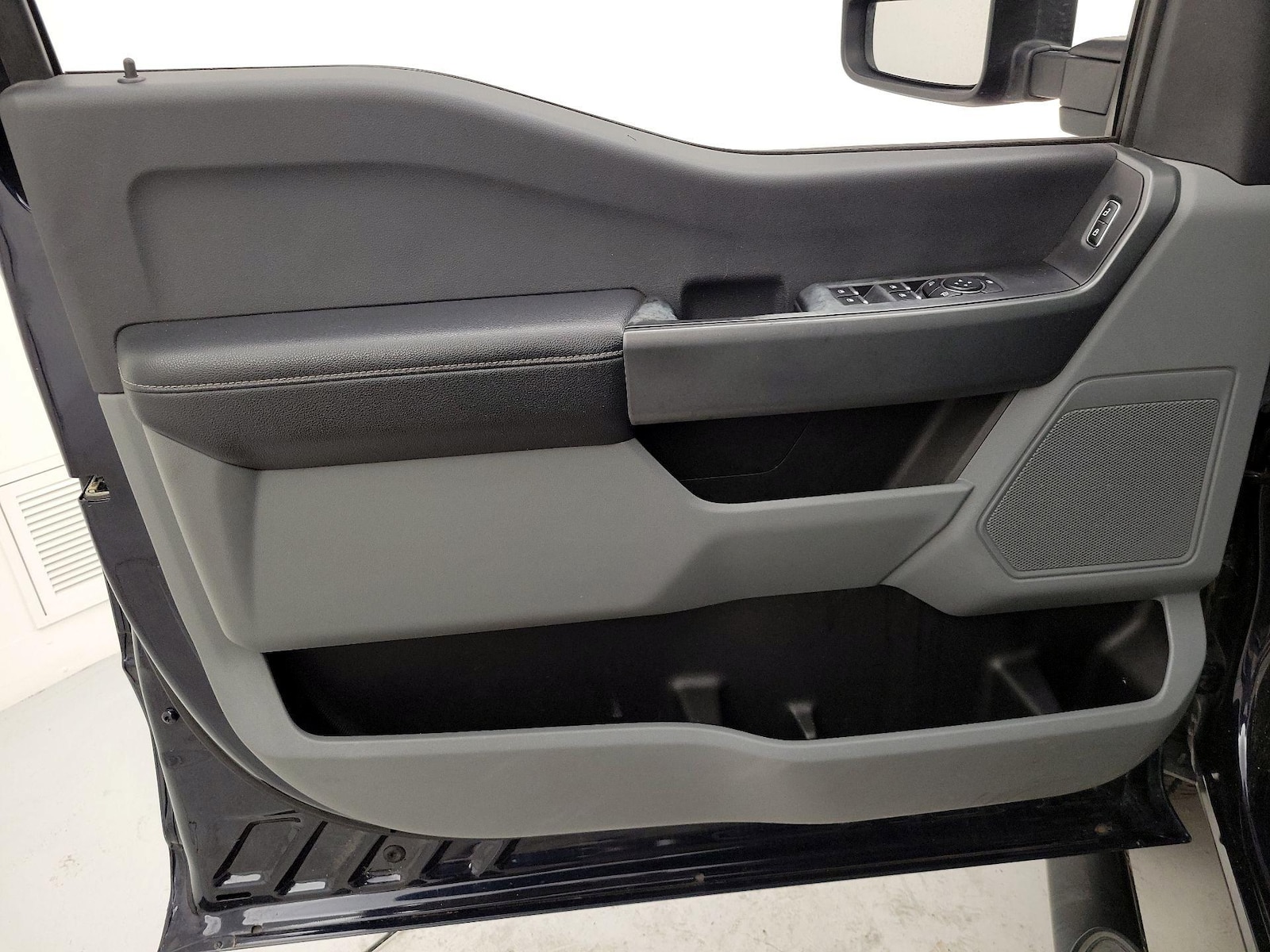 2023 Ford F-350 Super Duty XL - Photo 13