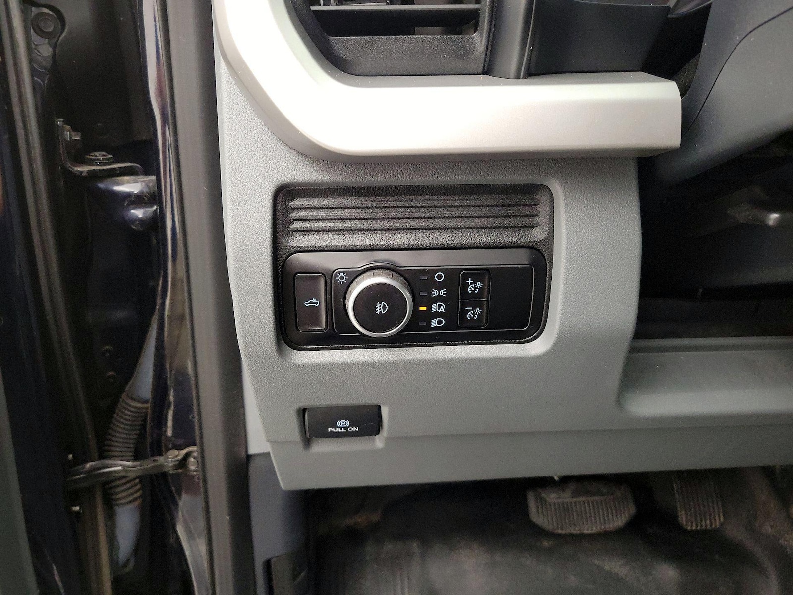 2023 Ford F-350 Super Duty XL - Photo 14