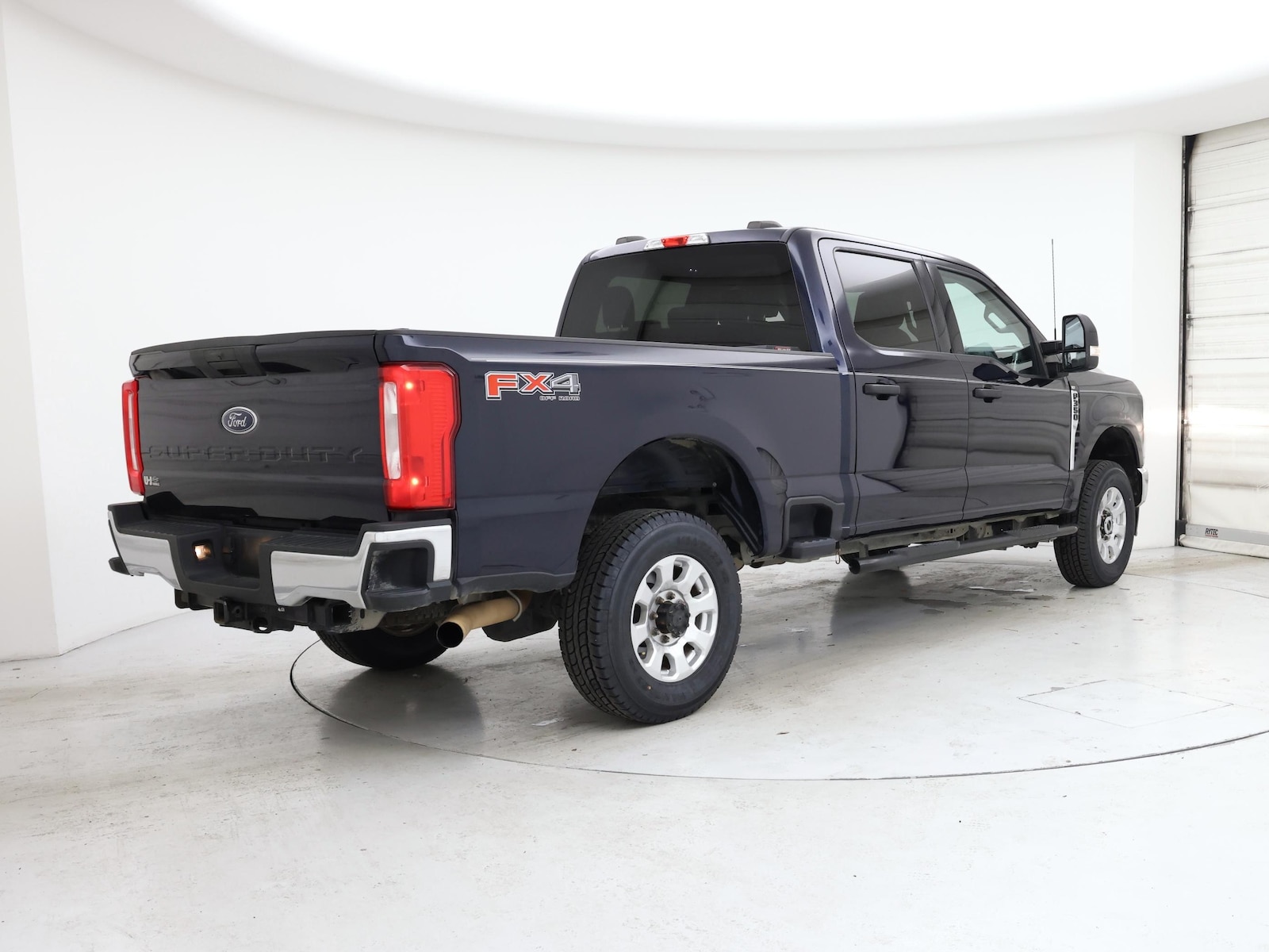 2023 Ford F-350 Super Duty XL - Photo 9