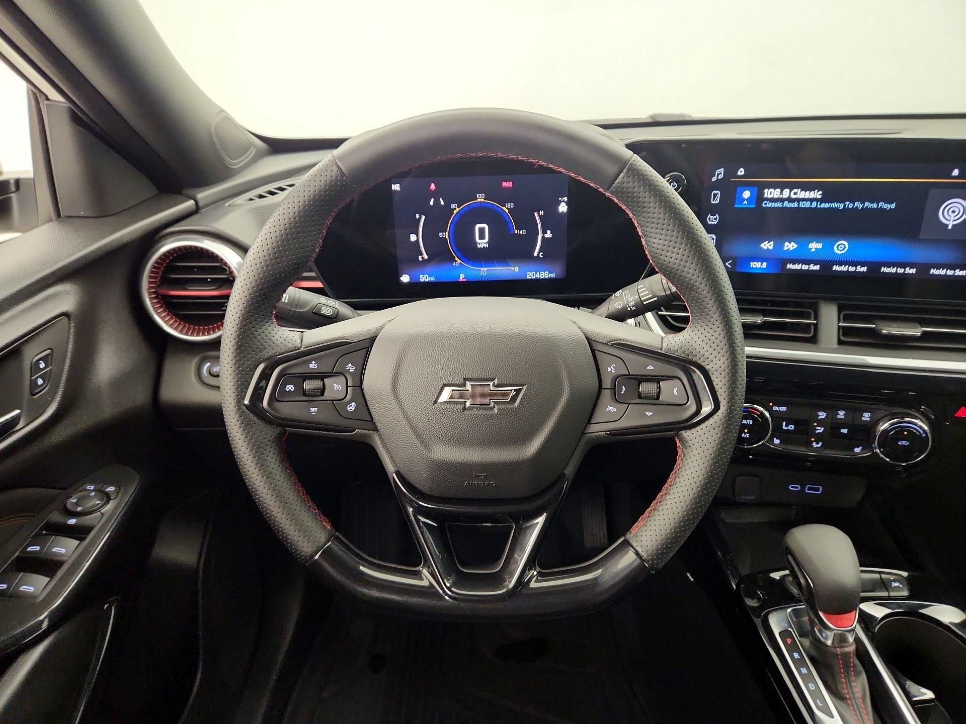 Thumbnail: 2024 Chevrolet Trax - 10