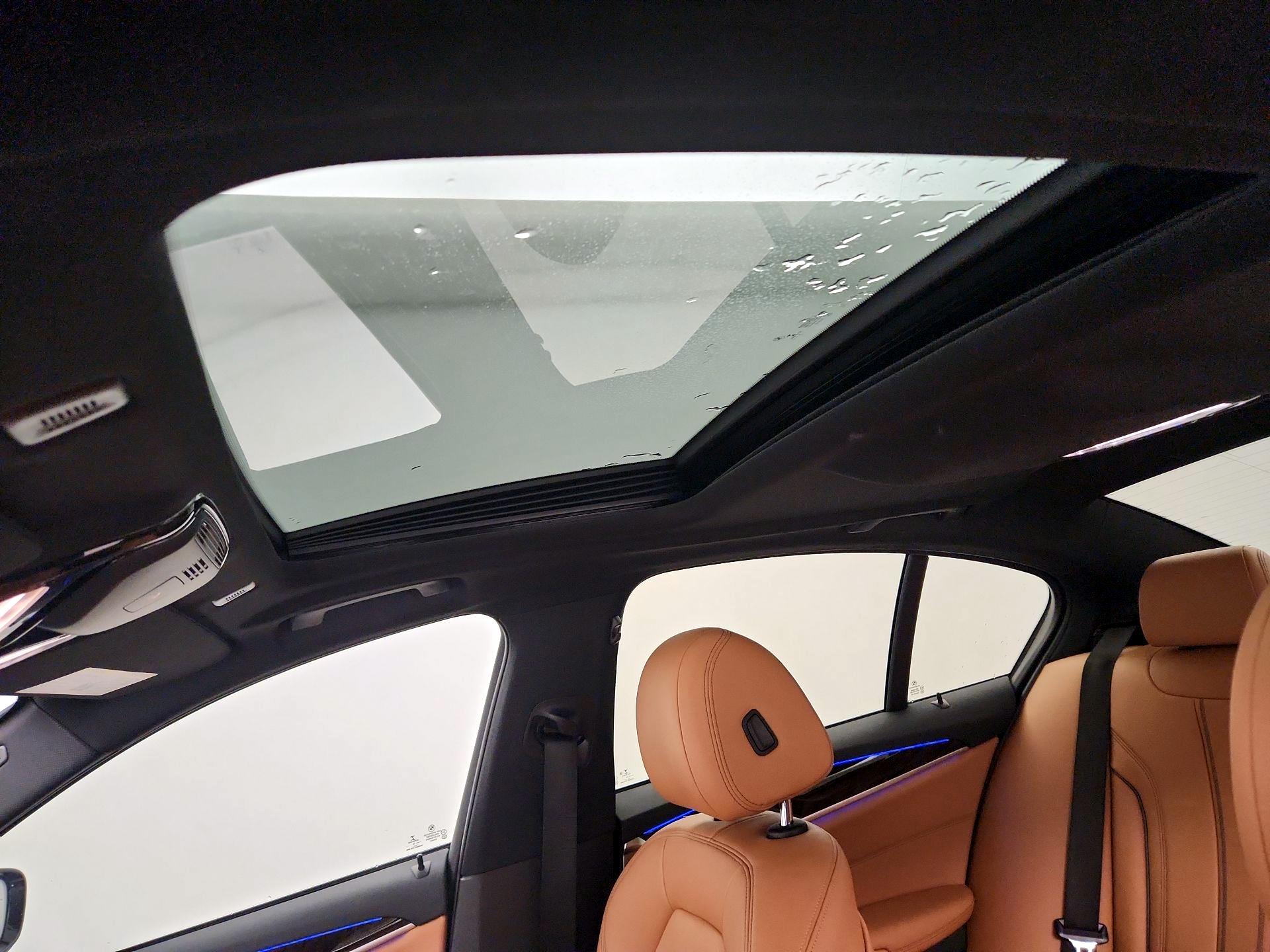 Thumbnail: 2019 BMW 5 Series - 20