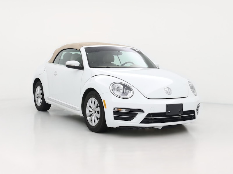 2019 Volkswagen Beetle SE -
                  Jackson, MS