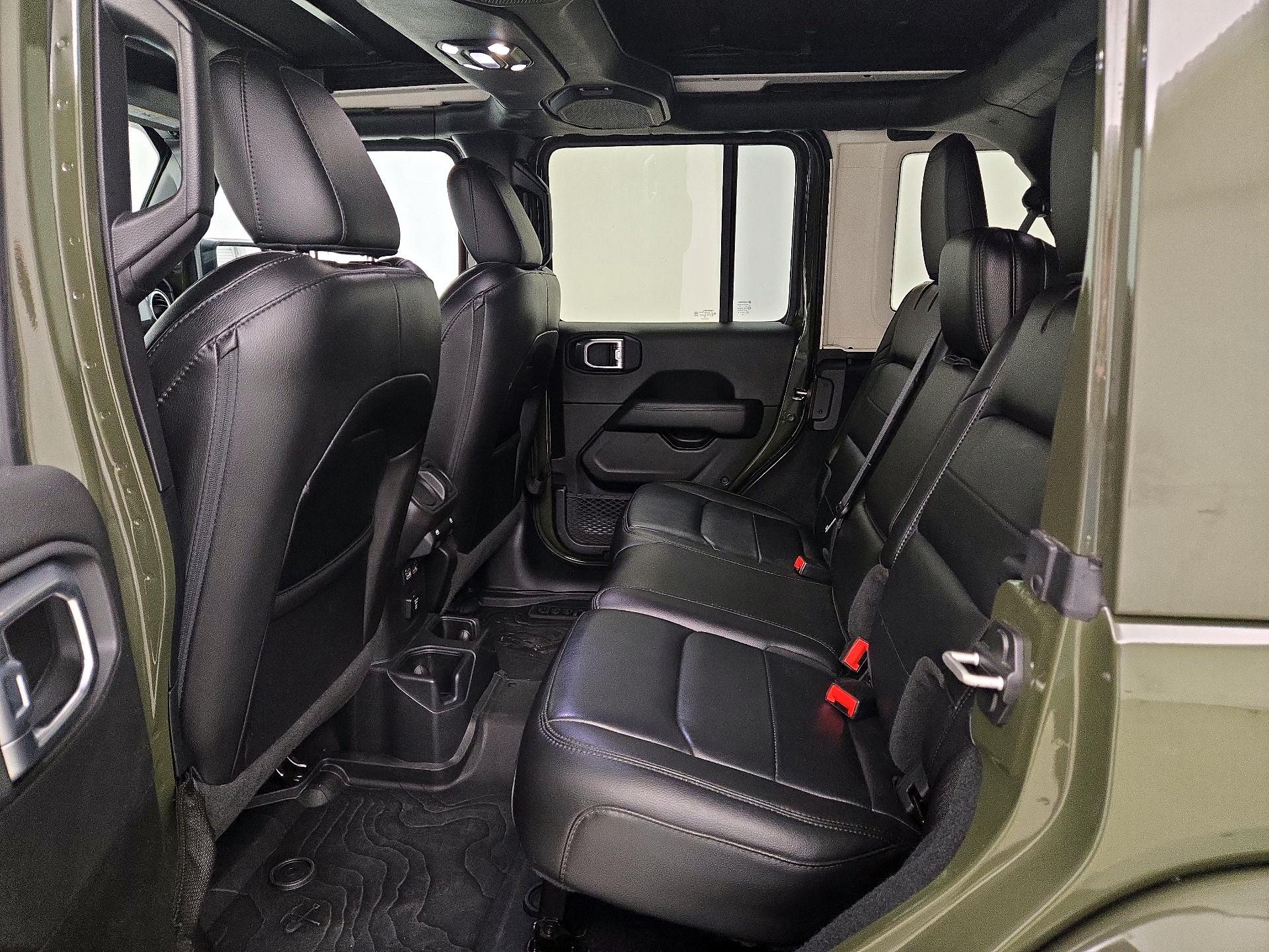 Thumbnail: 2020 Jeep Wrangler - 20
