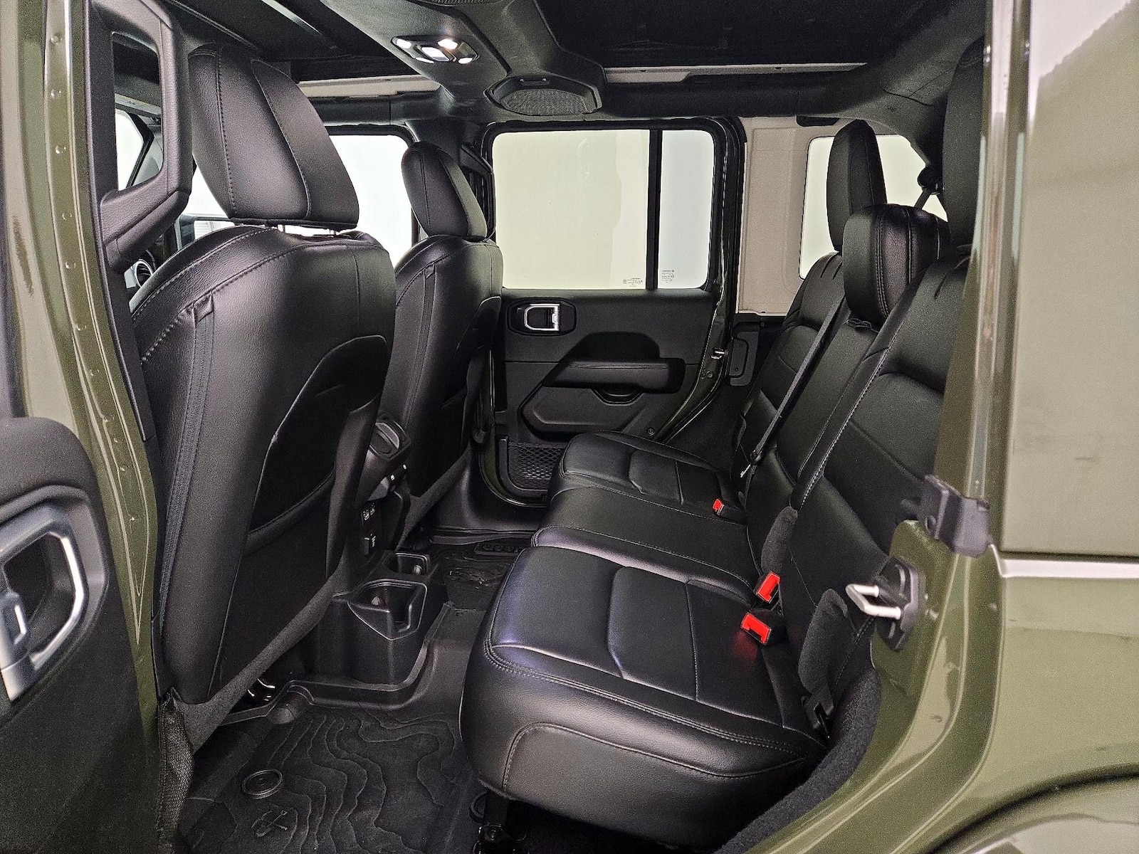 2020 Jeep Wrangler Unlimited Sahara Altitude - Photo 21