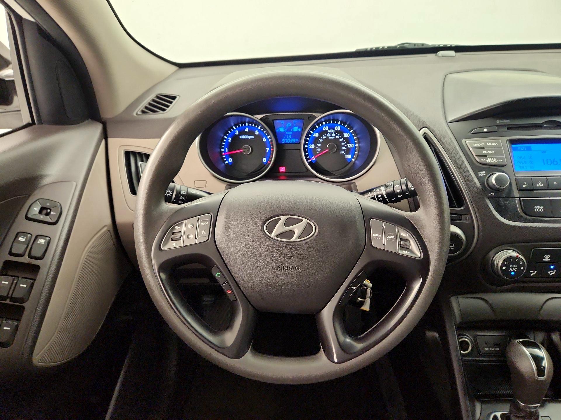 Thumbnail: 2014 Hyundai Tucson - 10