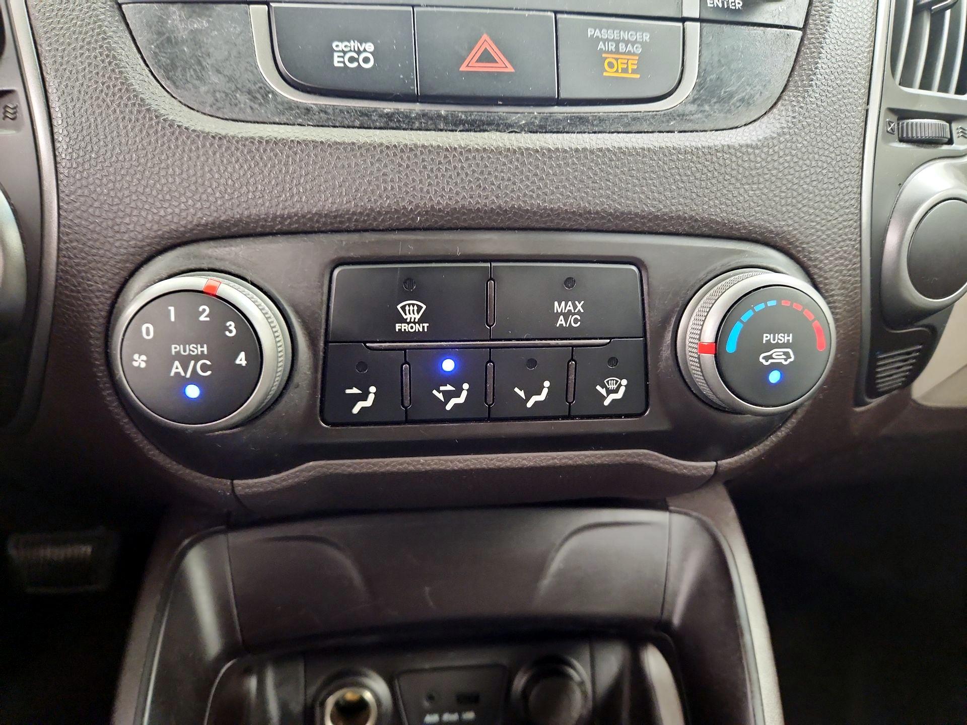 Thumbnail: 2014 Hyundai Tucson - 15