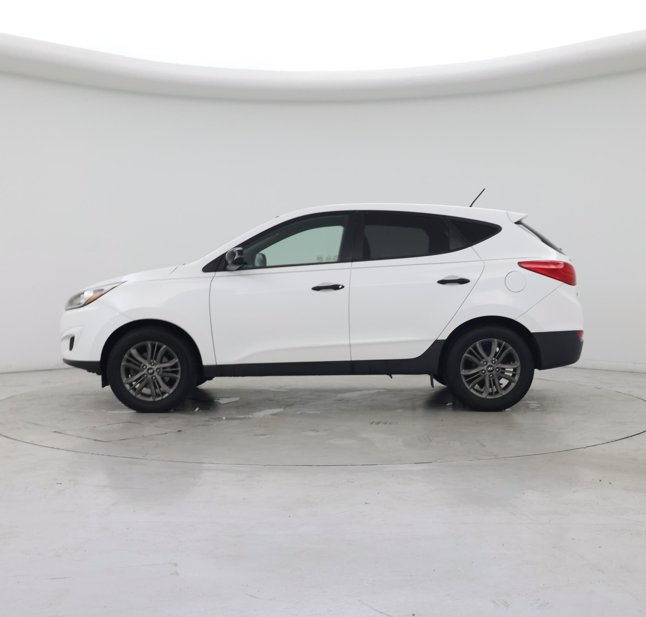 Thumbnail: 2014 Hyundai Tucson - 3