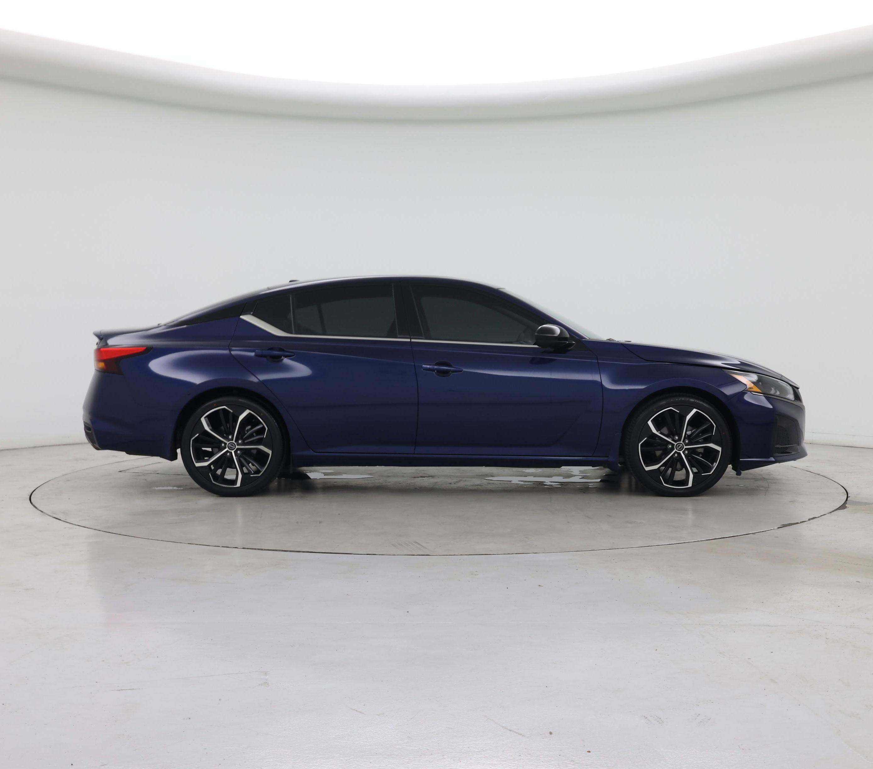 Thumbnail: 2023 Nissan Altima - 7
