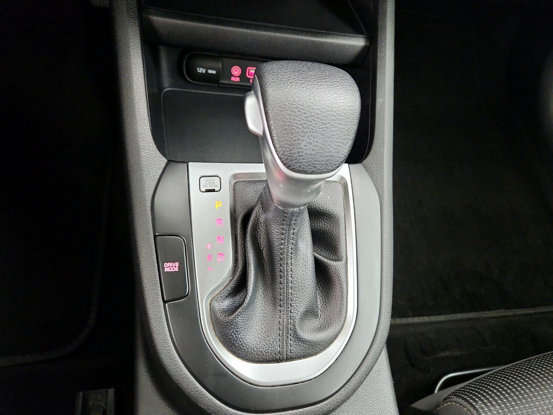 Thumbnail: 2021 Kia Forte - 17