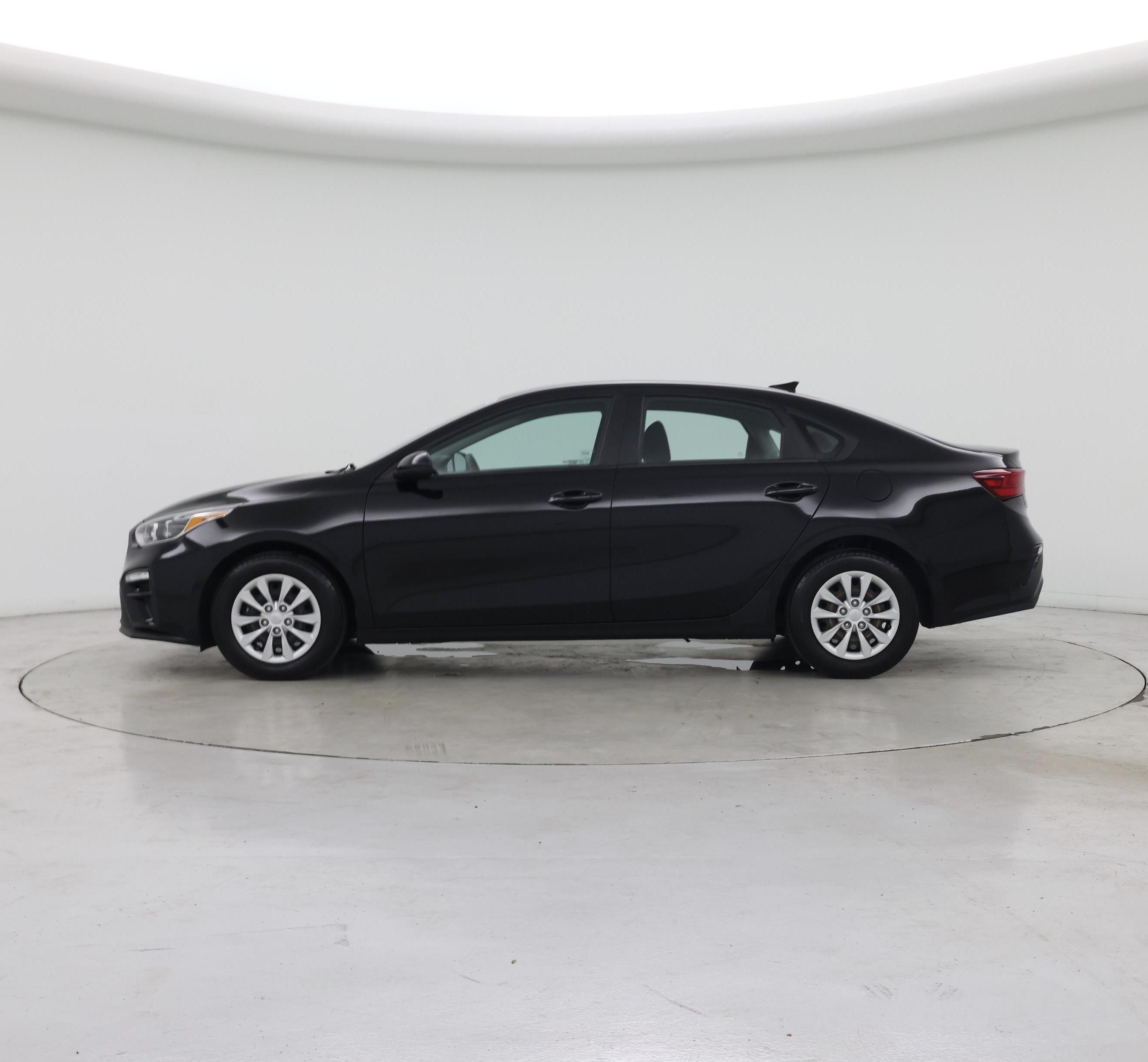Thumbnail: 2021 Kia Forte - 3
