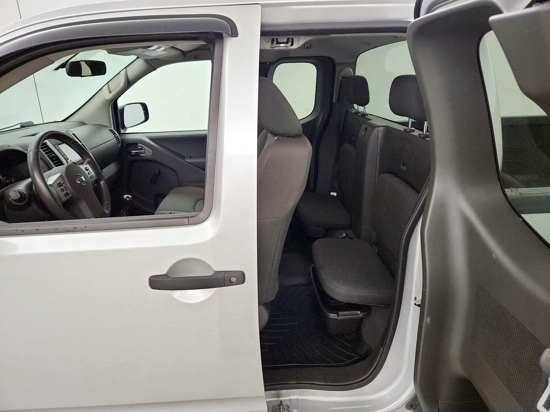 Thumbnail: 2019 Nissan Frontier - 19