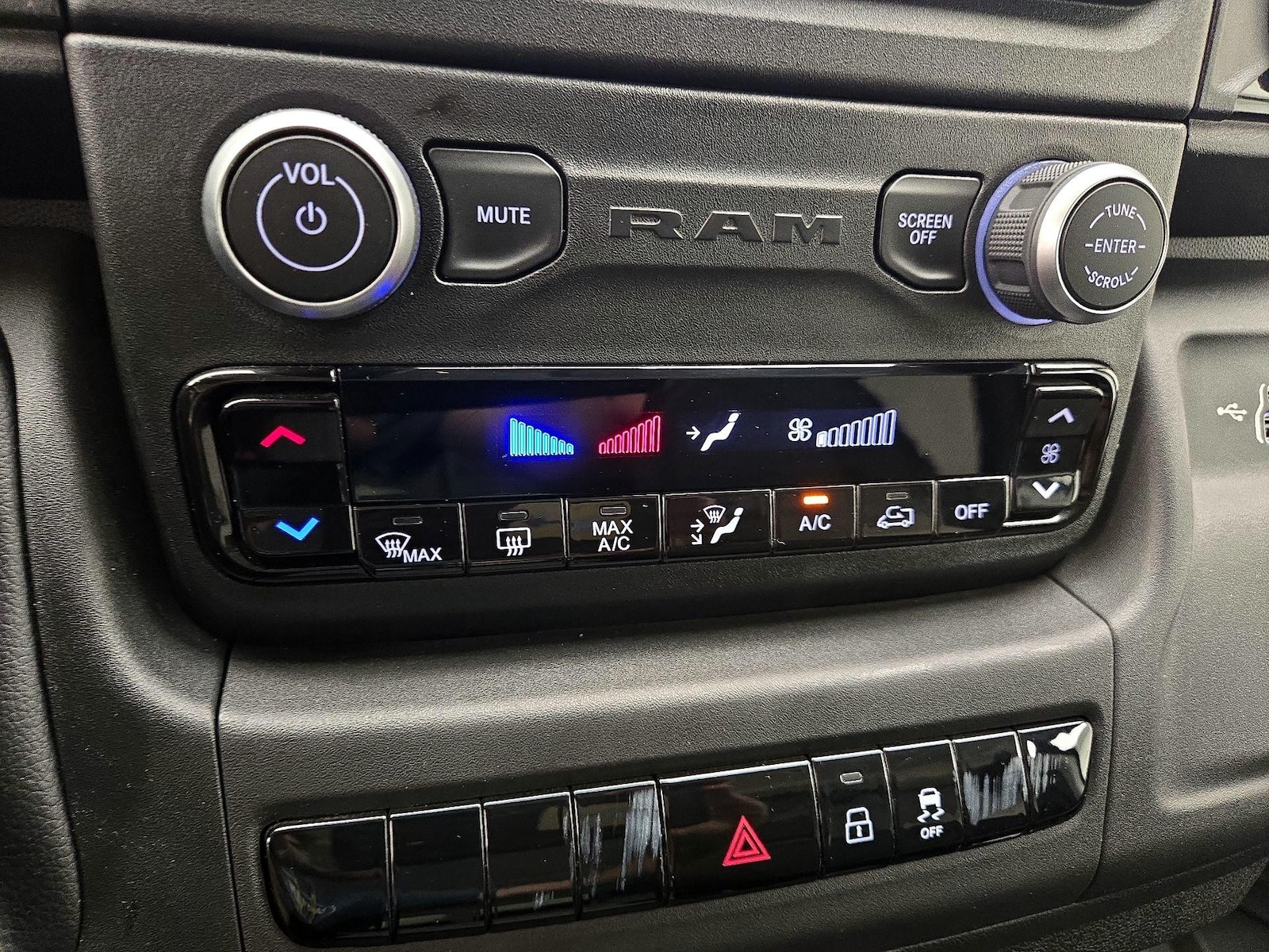 2023 RAM ProMaster Window Van Base - Photo 17