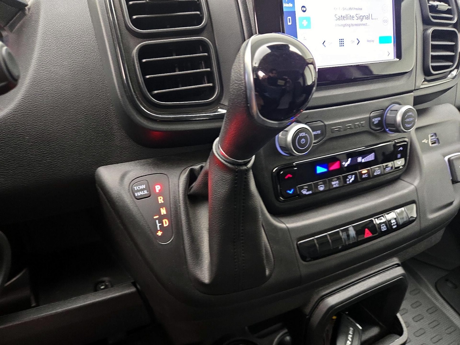 2023 RAM ProMaster Window Van Base - Photo 18