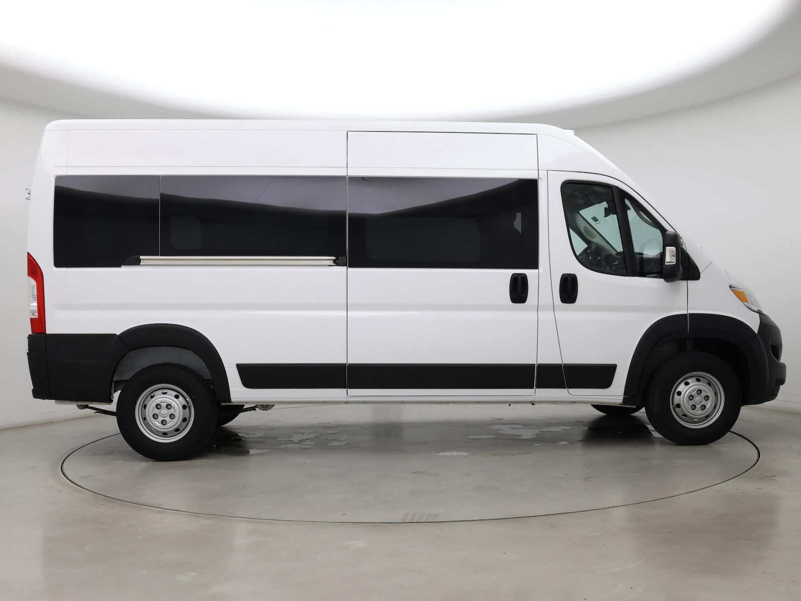 2023 RAM ProMaster Window Van Base - Photo 8
