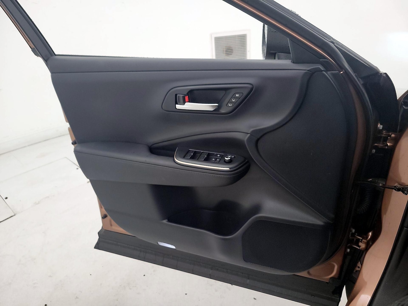 2023 Toyota Crown Platinum - Photo 13