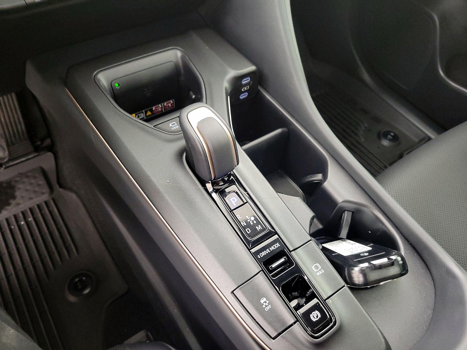 2023 Toyota Crown Platinum - Photo 17
