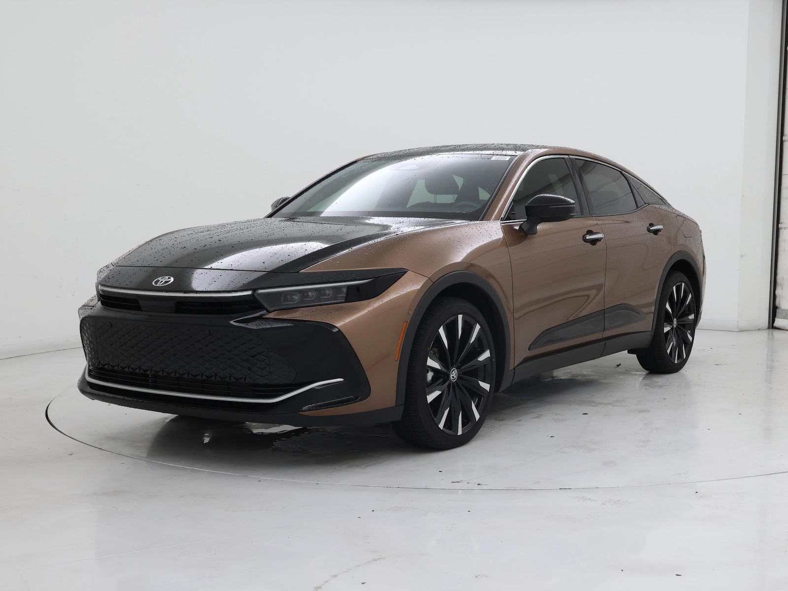 2023 Toyota Crown Platinum - Photo 5