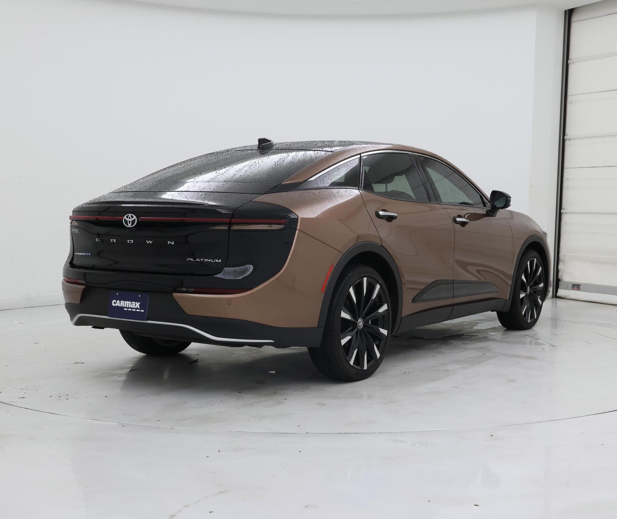 Thumbnail: 2023 Toyota Crown - 8