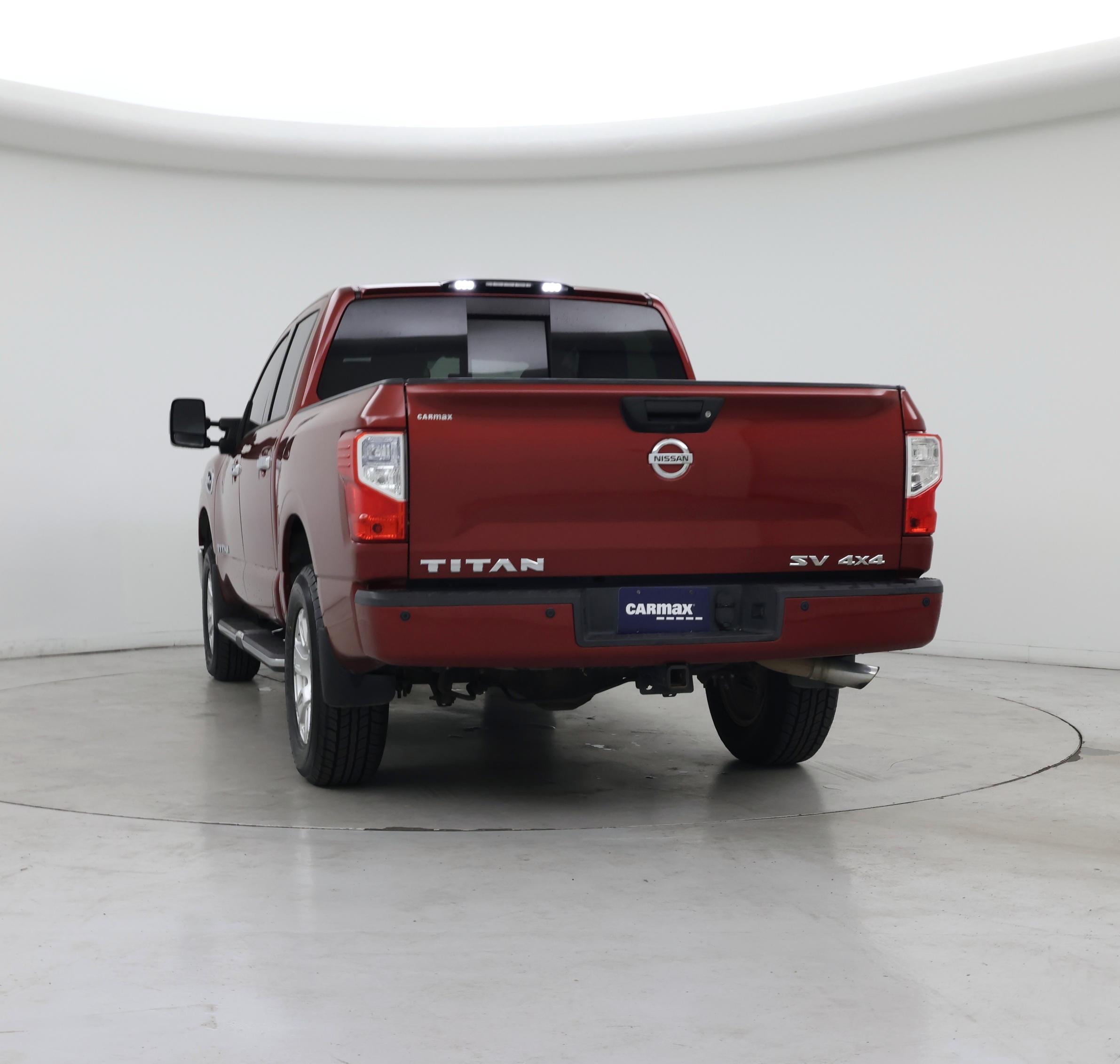 Thumbnail: 2017 Nissan Titan - 6