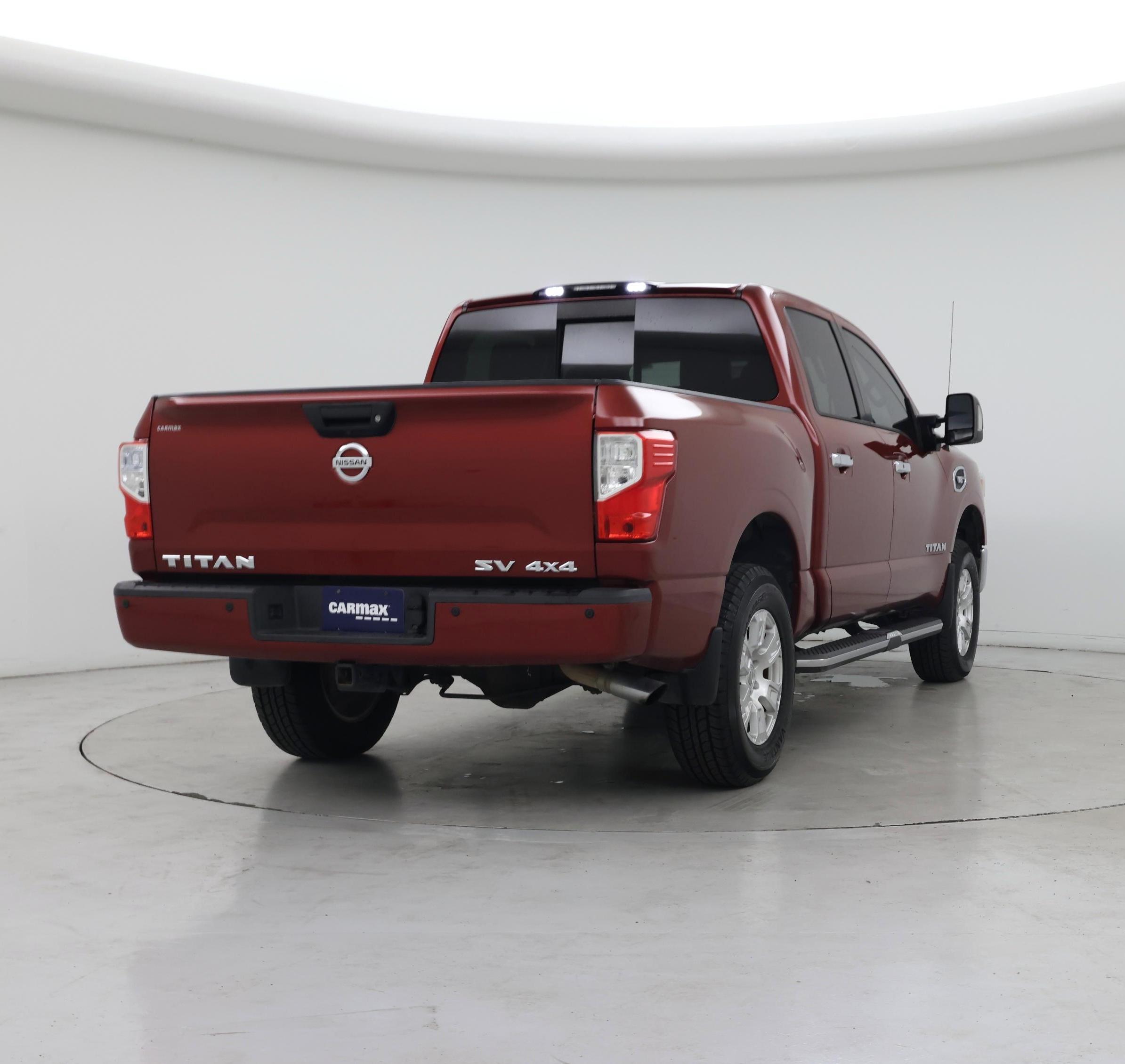 Thumbnail: 2017 Nissan Titan - 8