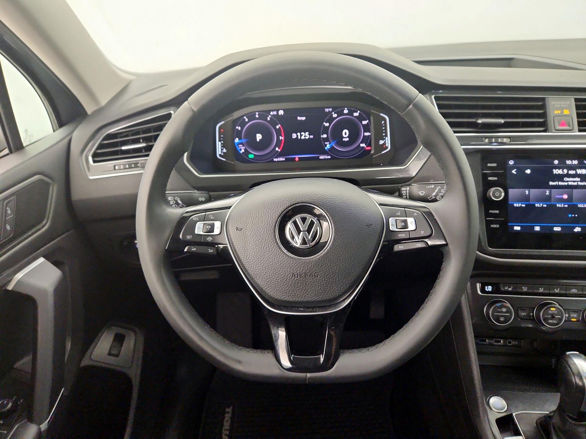 Thumbnail: 2020 Volkswagen Tiguan - 10