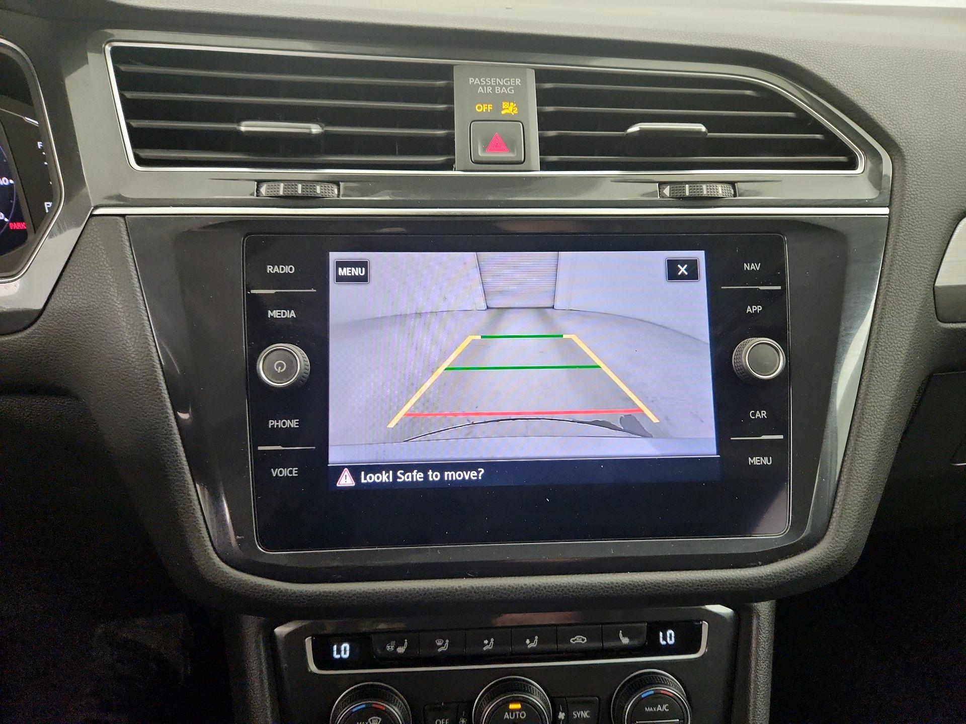 Thumbnail: 2020 Volkswagen Tiguan - 14