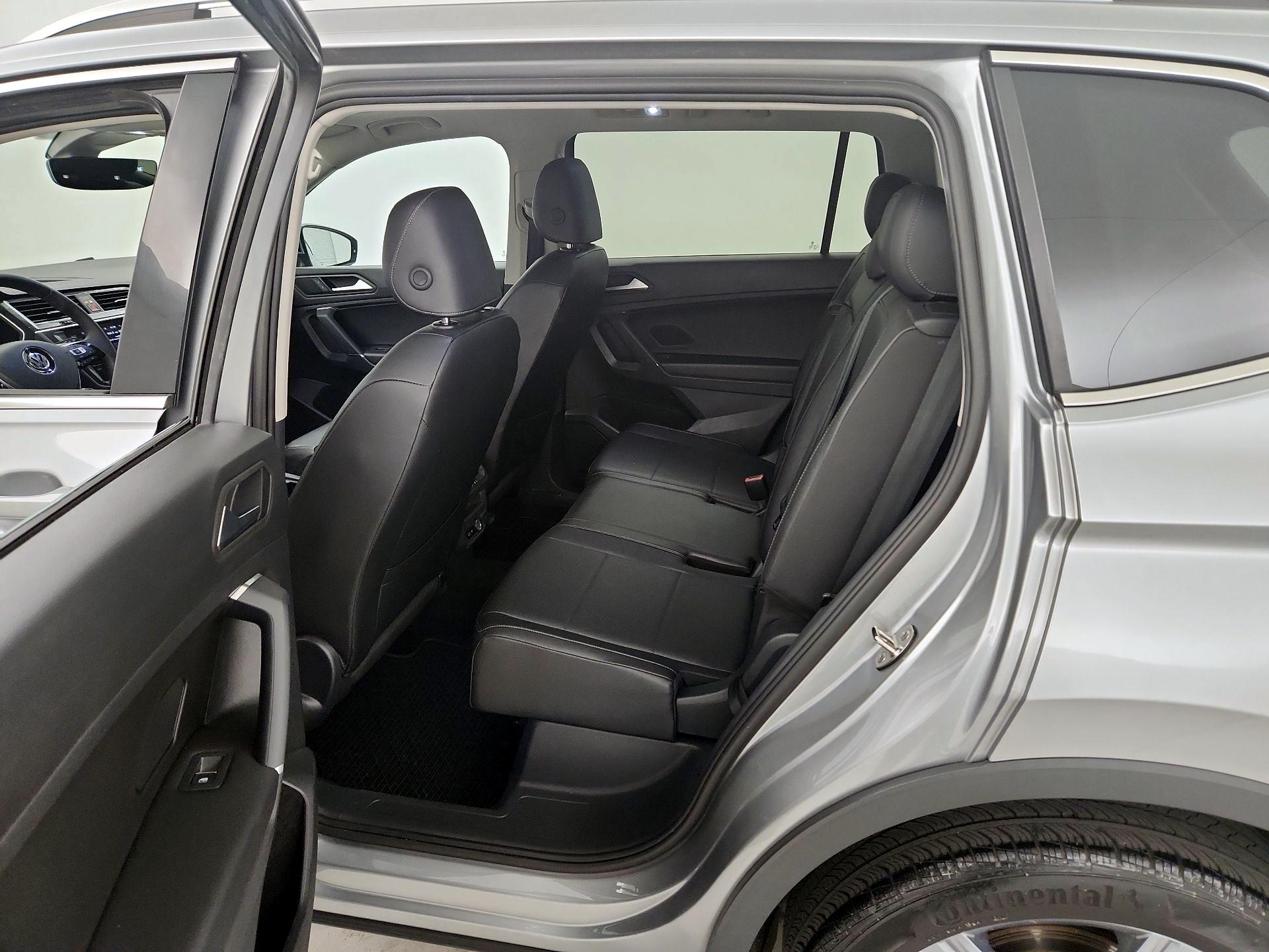 Thumbnail: 2020 Volkswagen Tiguan - 20