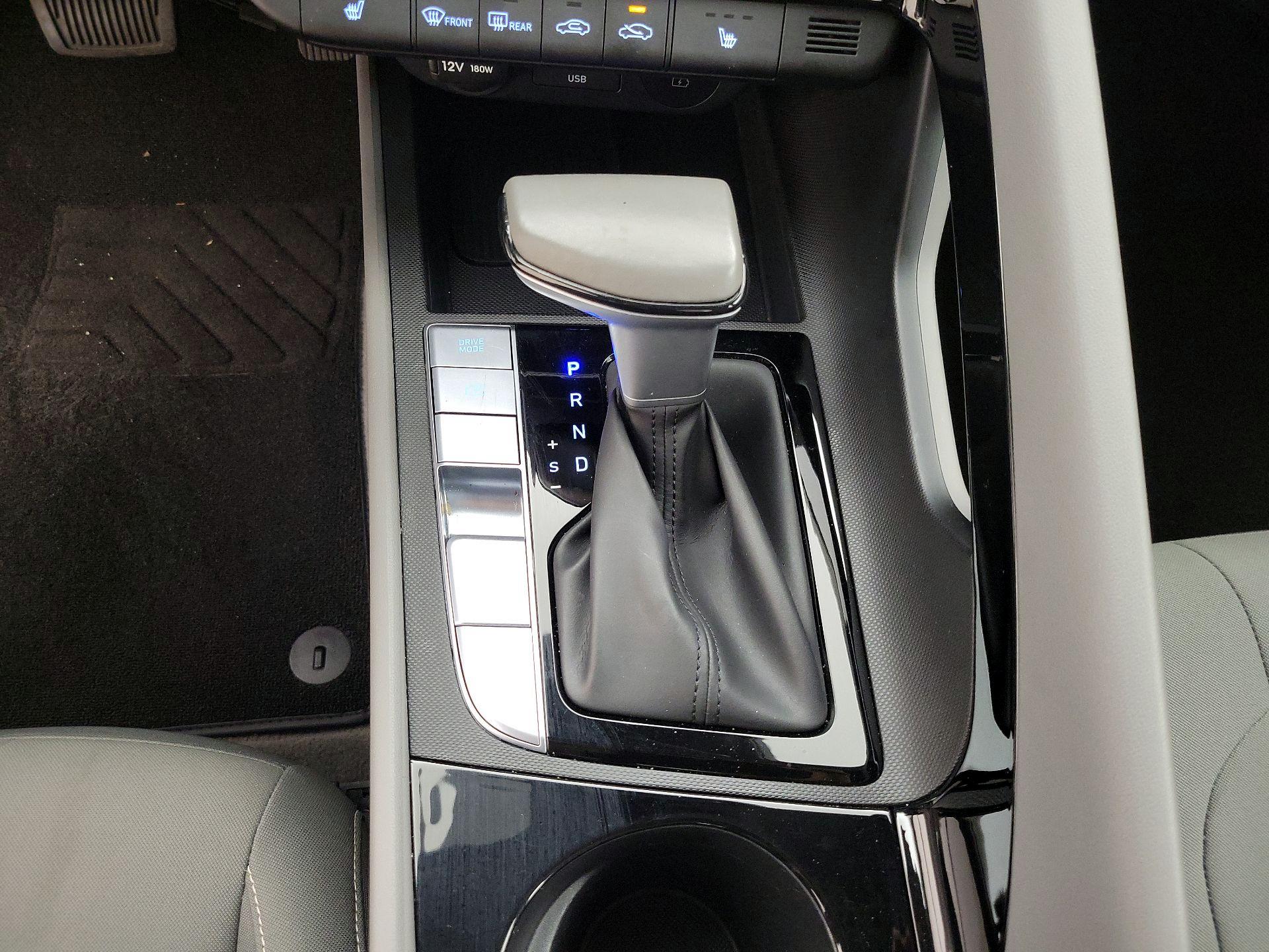 Thumbnail: 2025 Hyundai Elantra - 17